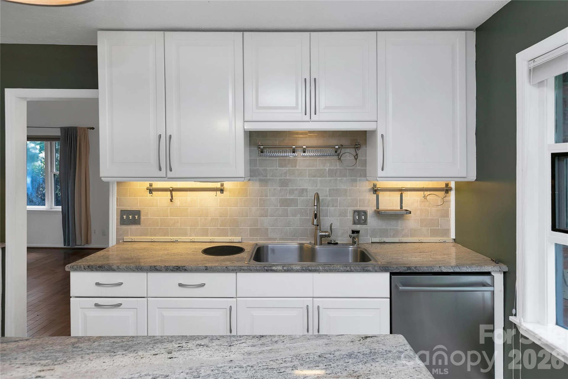 138 Surry Lane - Photo 6