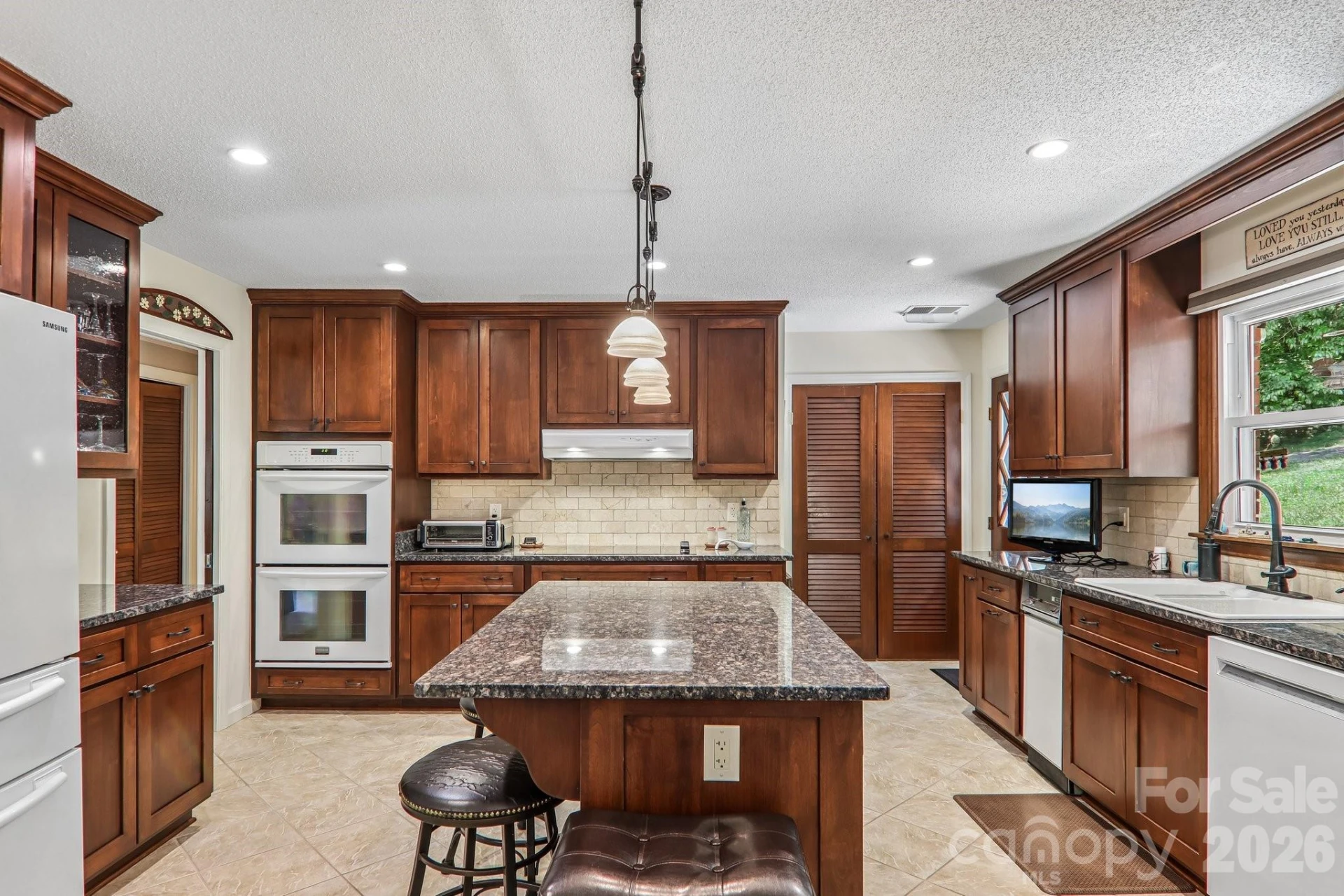 57 Chateau Place - Photo 14
