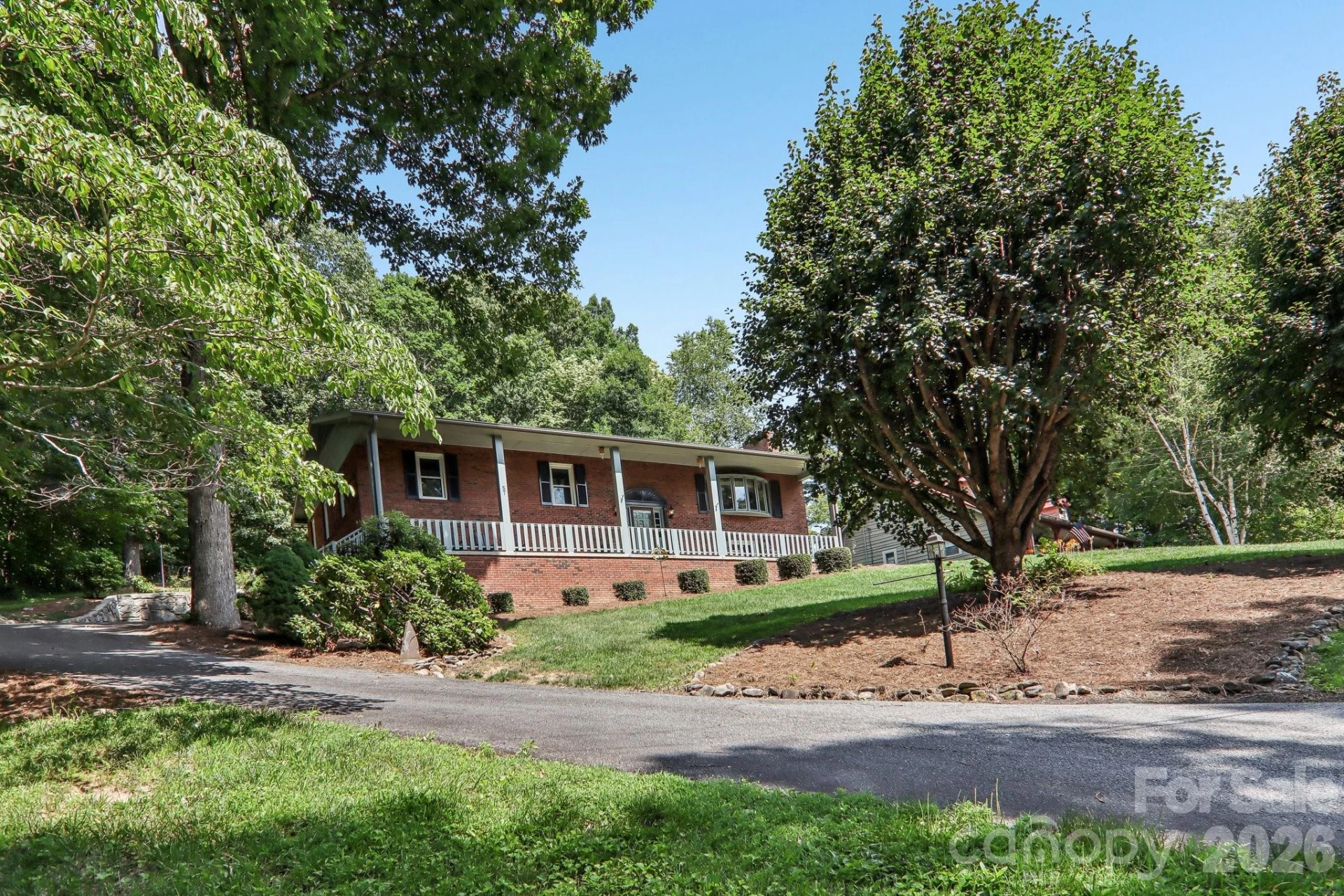 57 Chateau Place - Photo 3