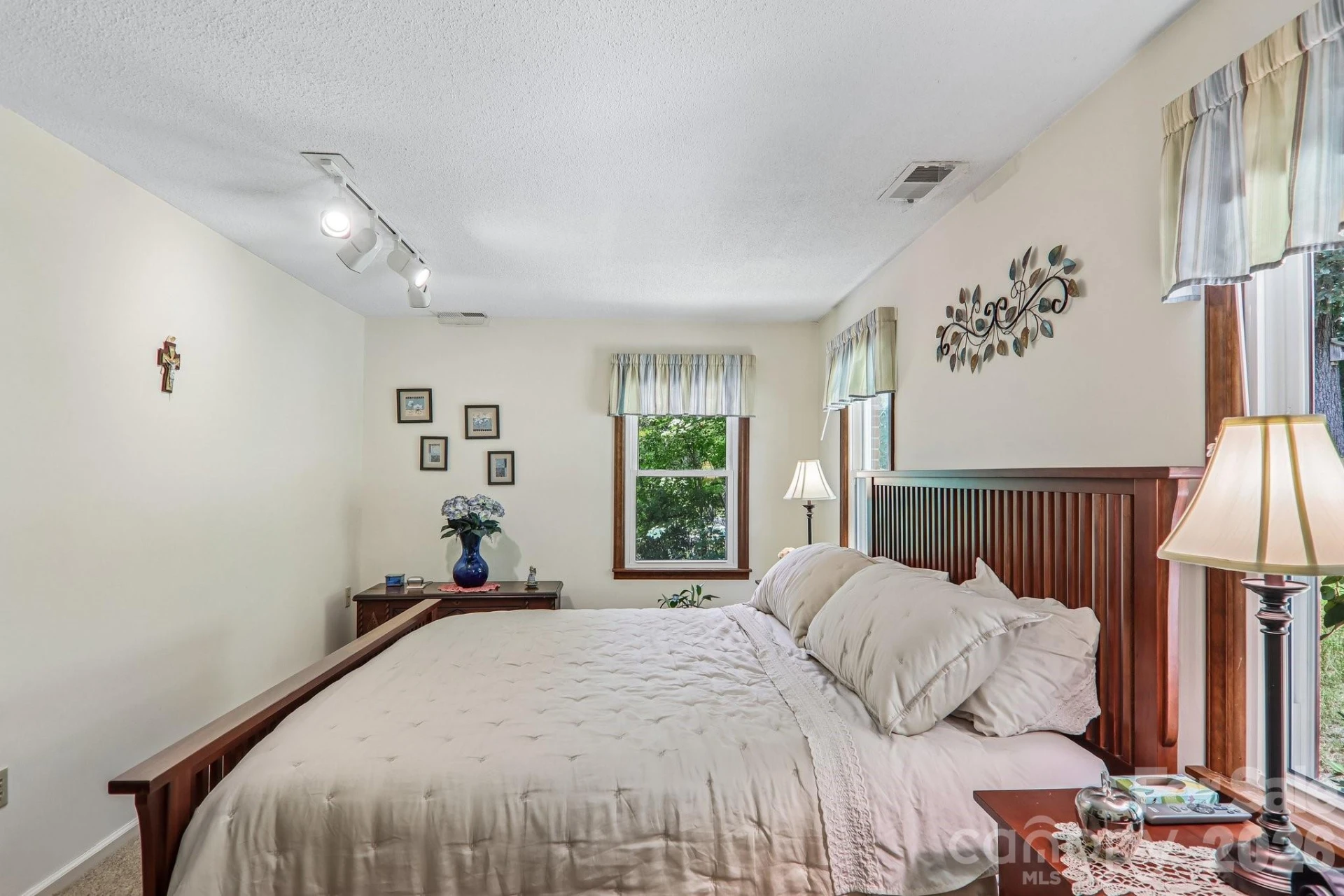 57 Chateau Place - Photo 23