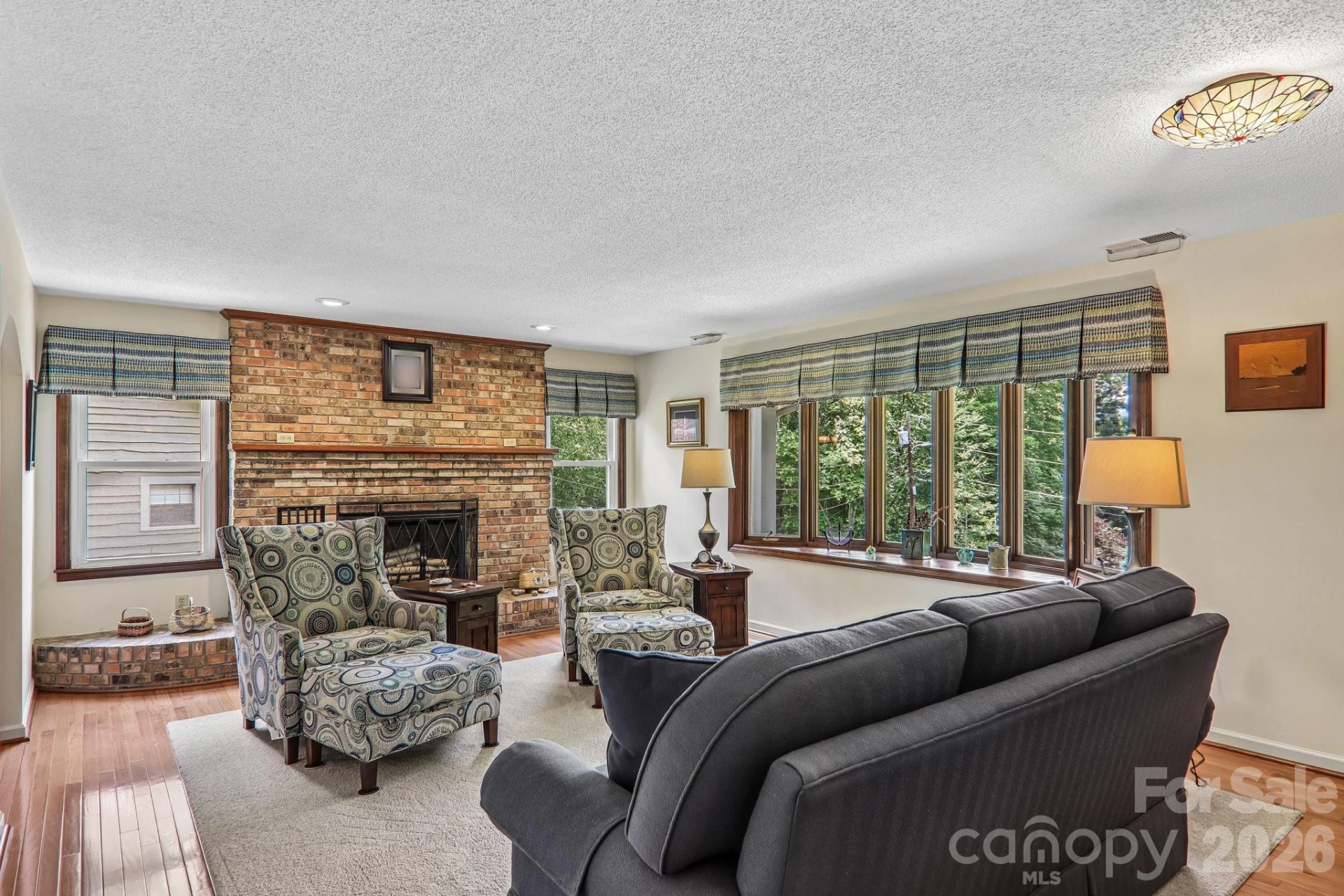 57 Chateau Place - Photo 8