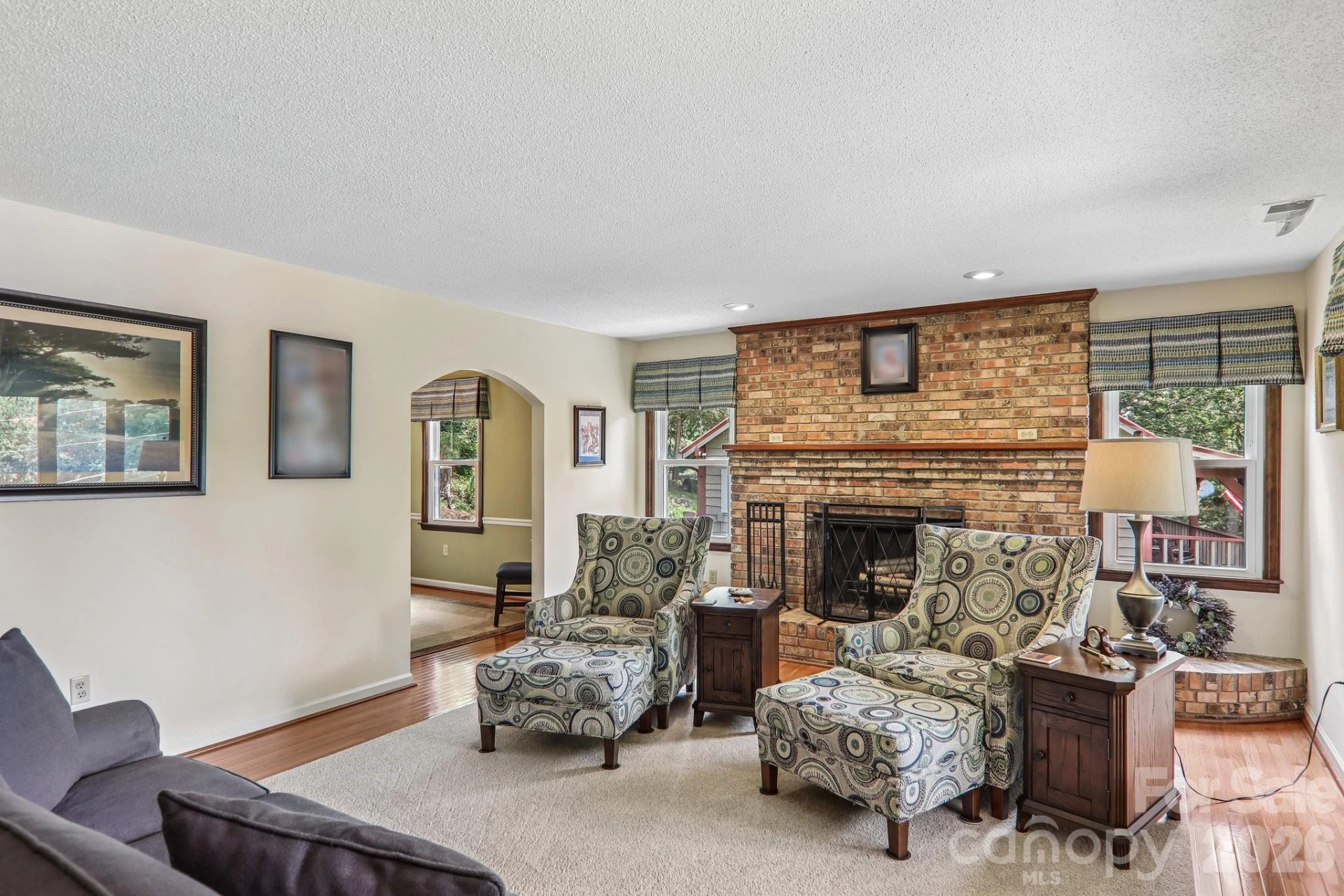 57 Chateau Place - Photo 10
