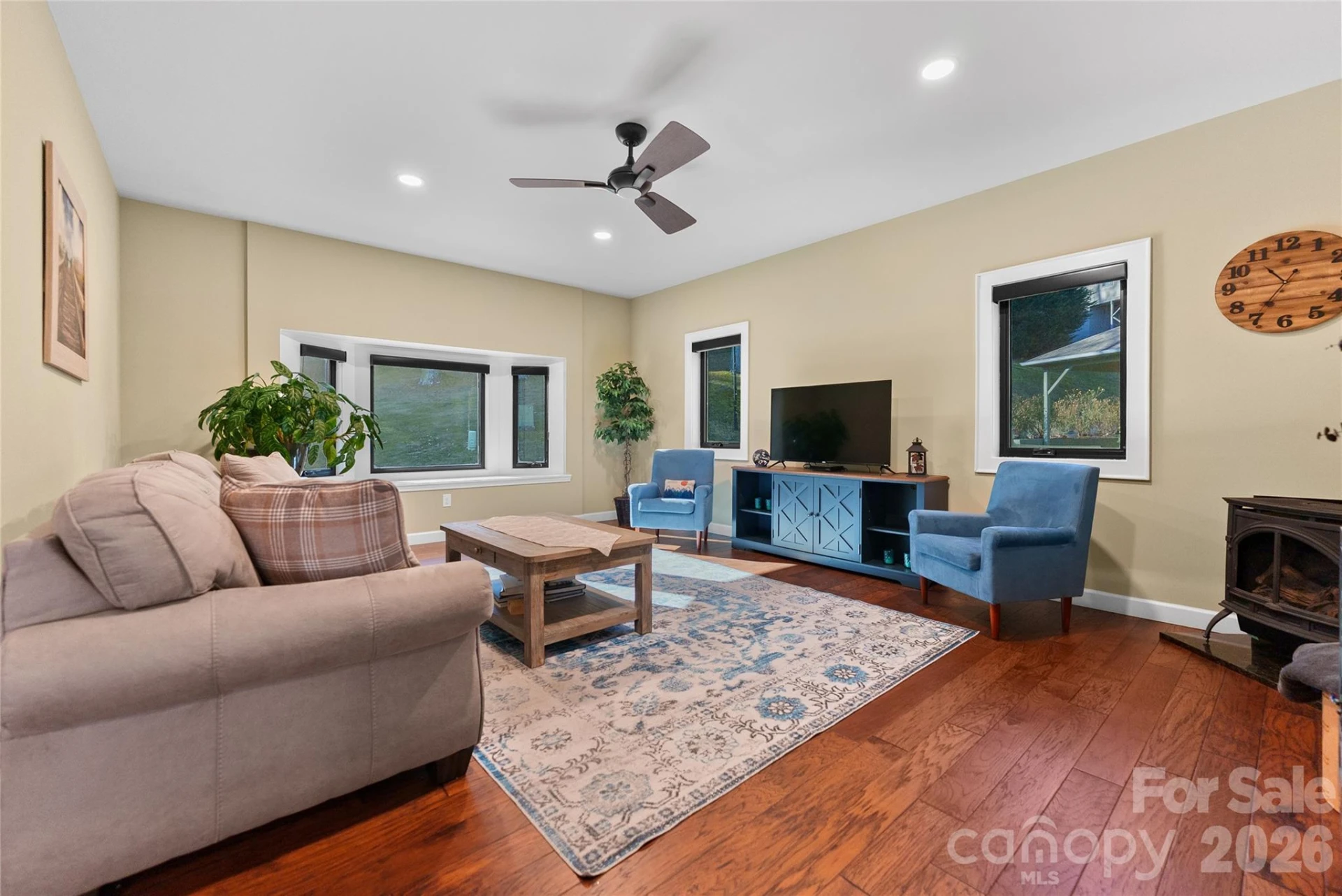 47 Winghaven Heights - Photo 3