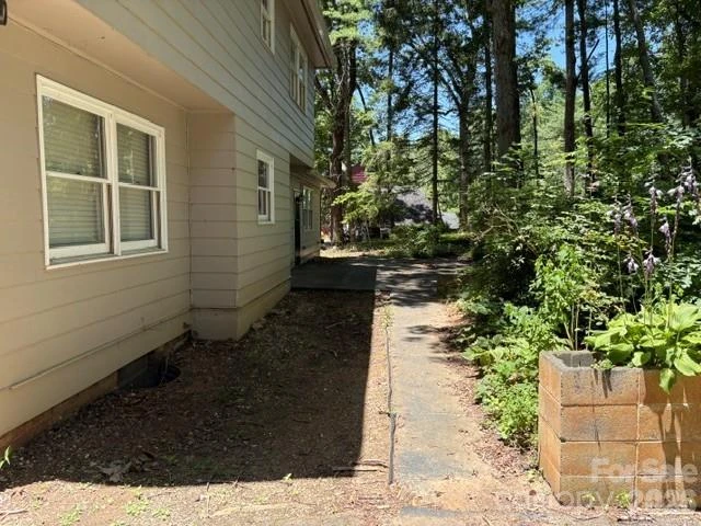 31 Spring Forest Circle - Photo 2