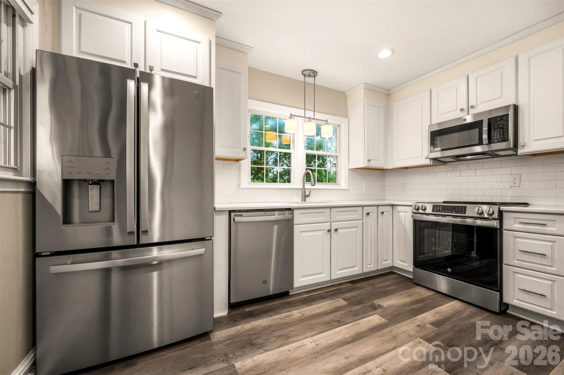 303 Elizabeth Avenue - Photo 18