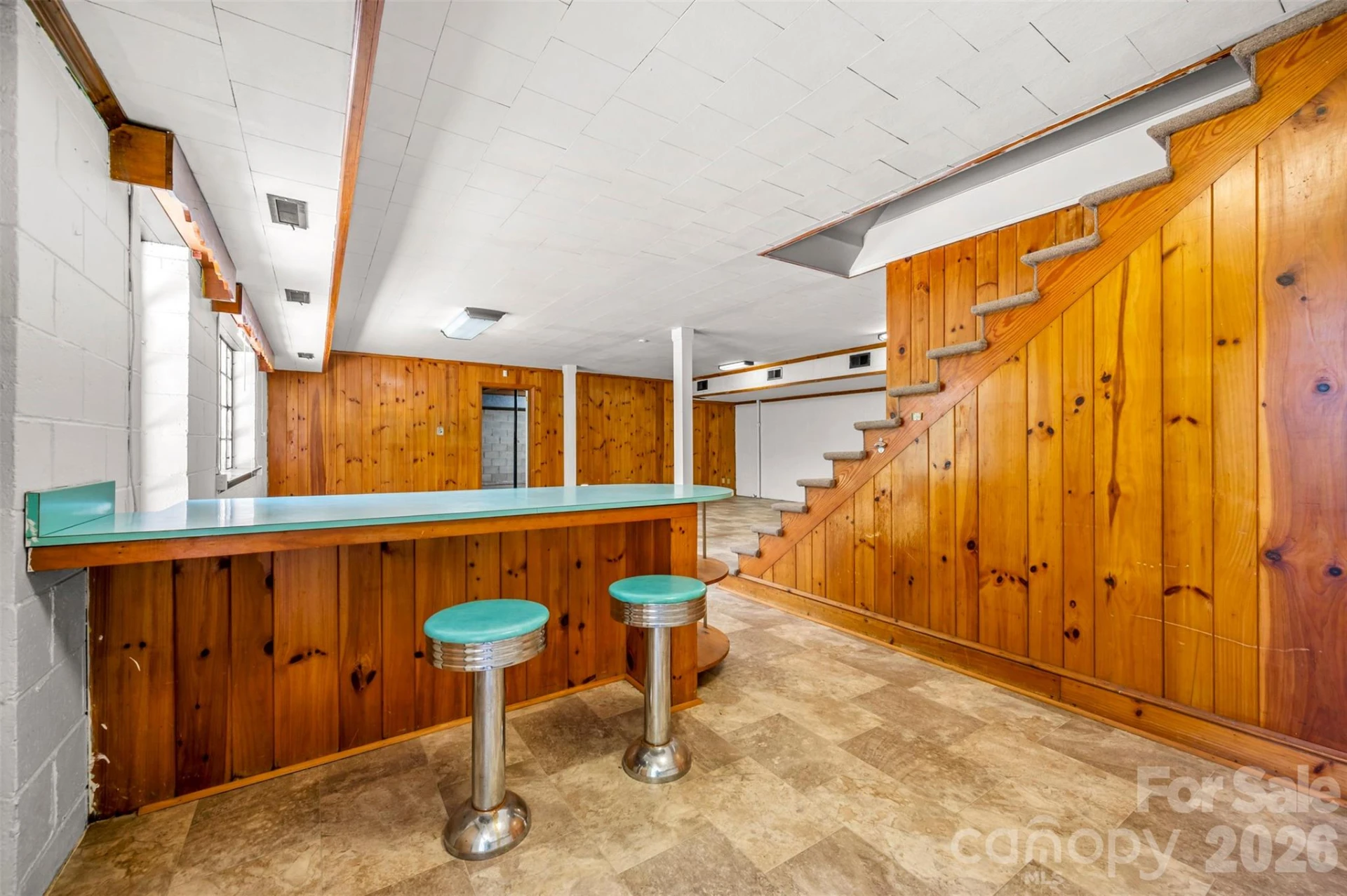 303 Elizabeth Avenue - Photo 35