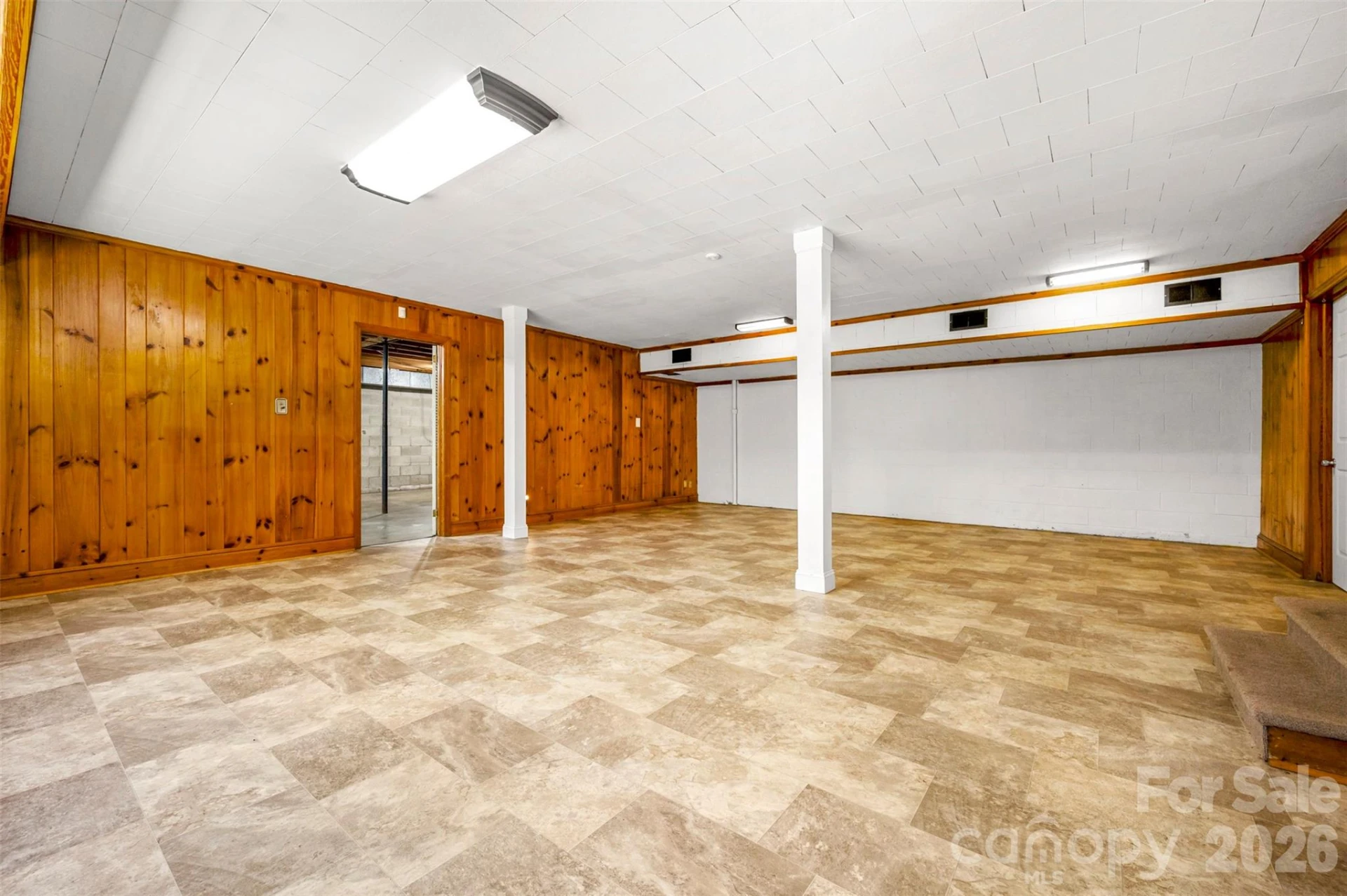 303 Elizabeth Avenue - Photo 37