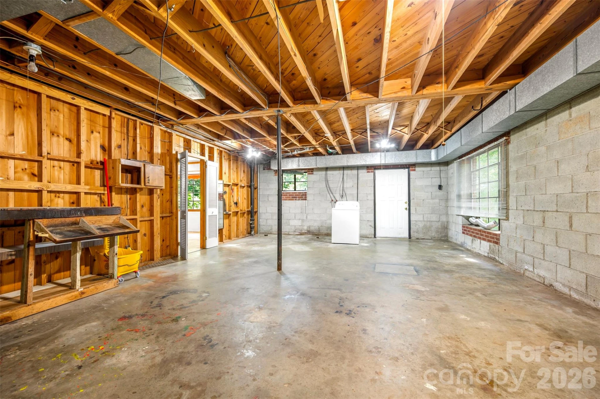 303 Elizabeth Avenue - Photo 39