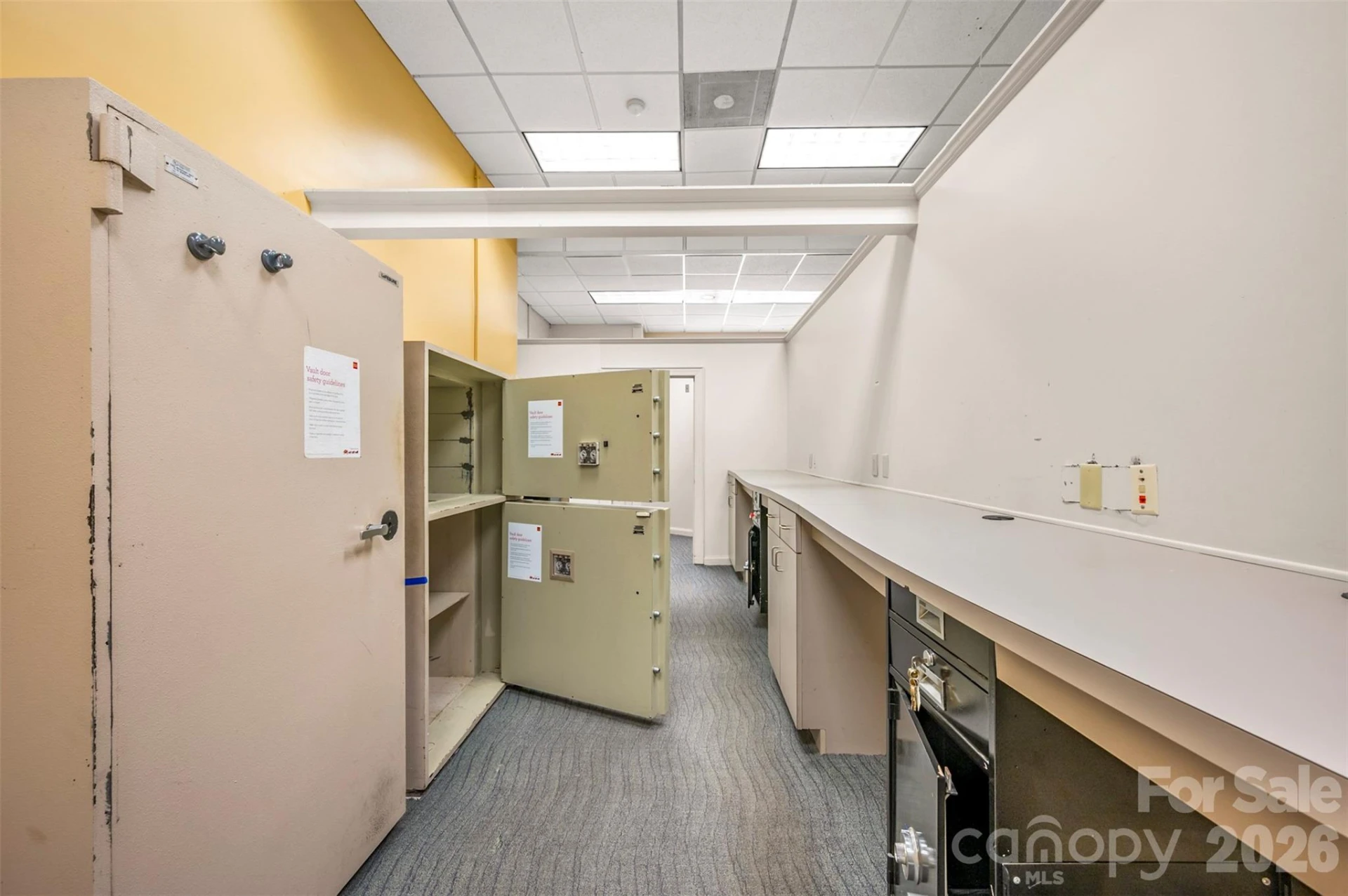 330 W Main Street - Photo 26
