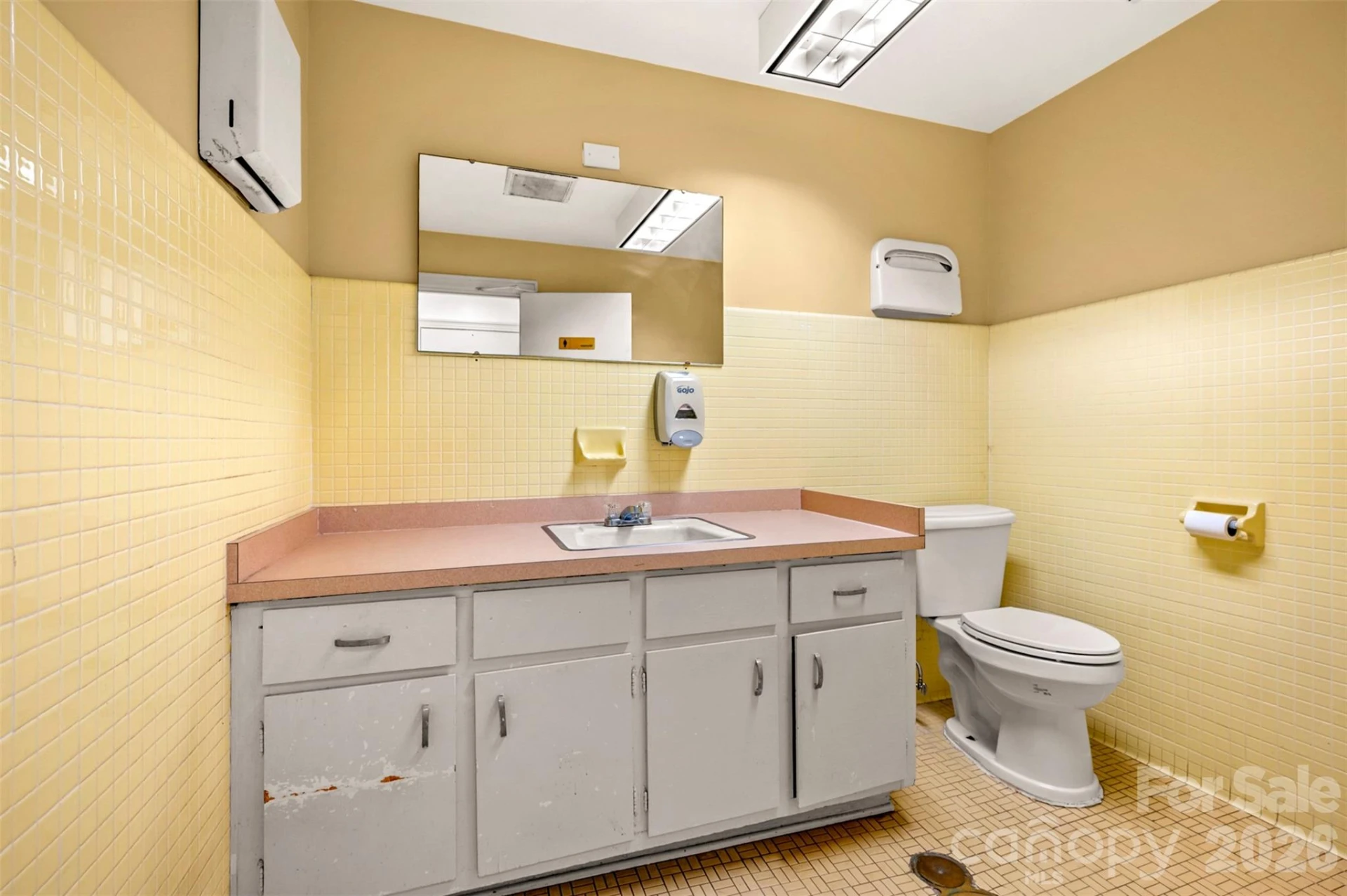 330 W Main Street - Photo 42