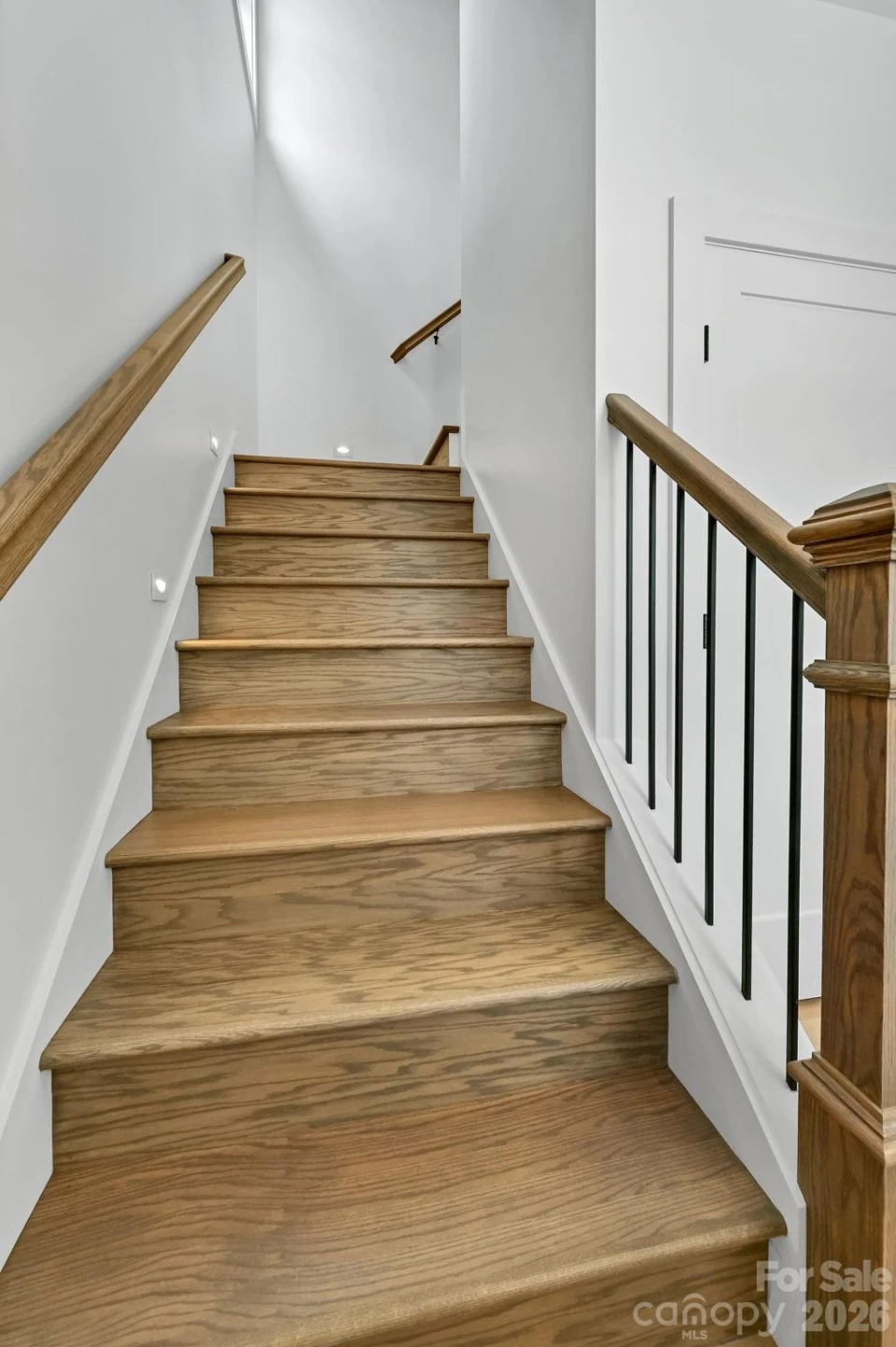 225 Edgewood Road S - Photo 11
