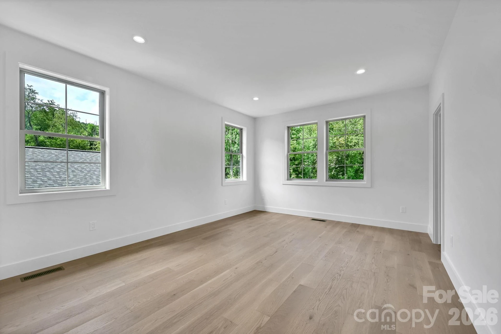 225 Edgewood Road S - Photo 13