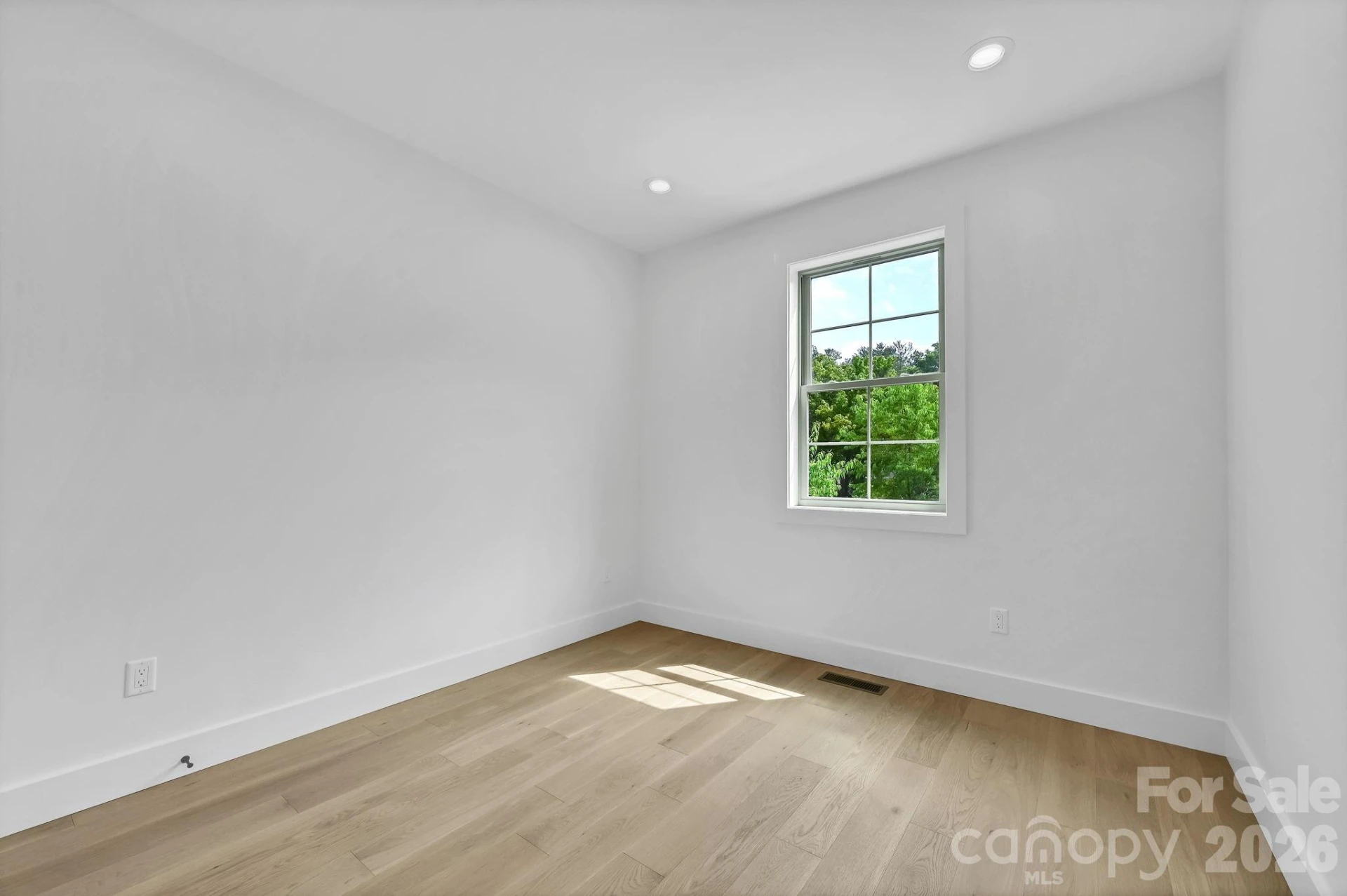 225 Edgewood Road S - Photo 18