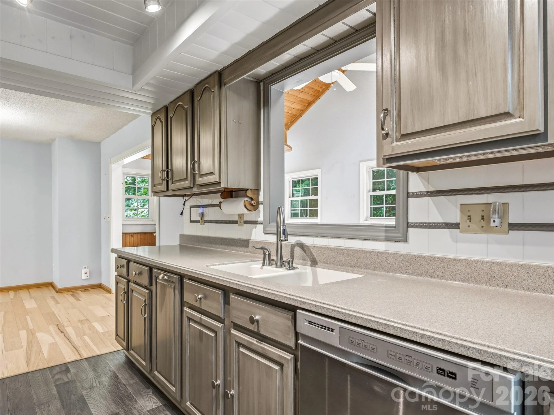 206 Camellia Way - Photo 9