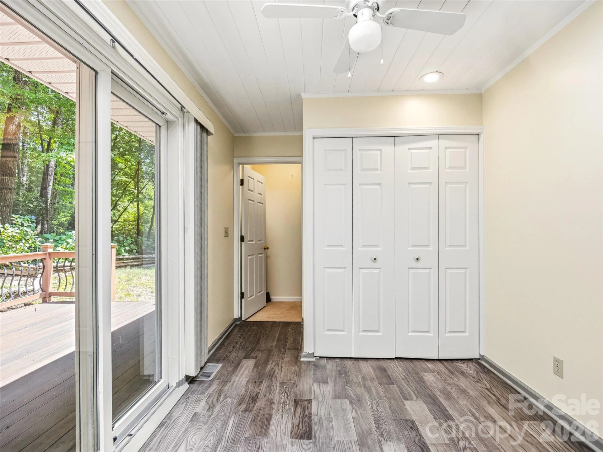 206 Camellia Way - Photo 10