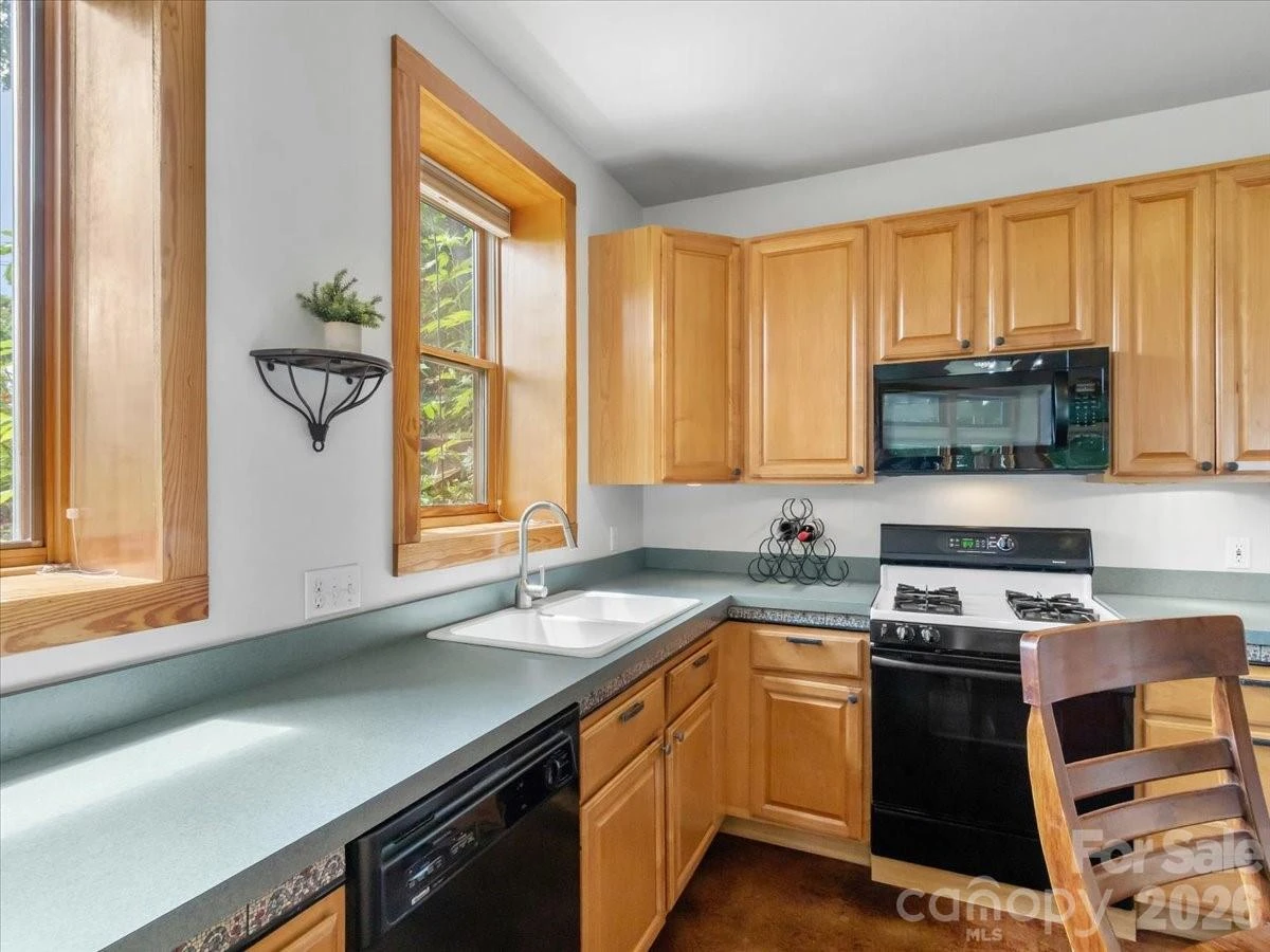 96 Woodrow Avenue - Photo 17