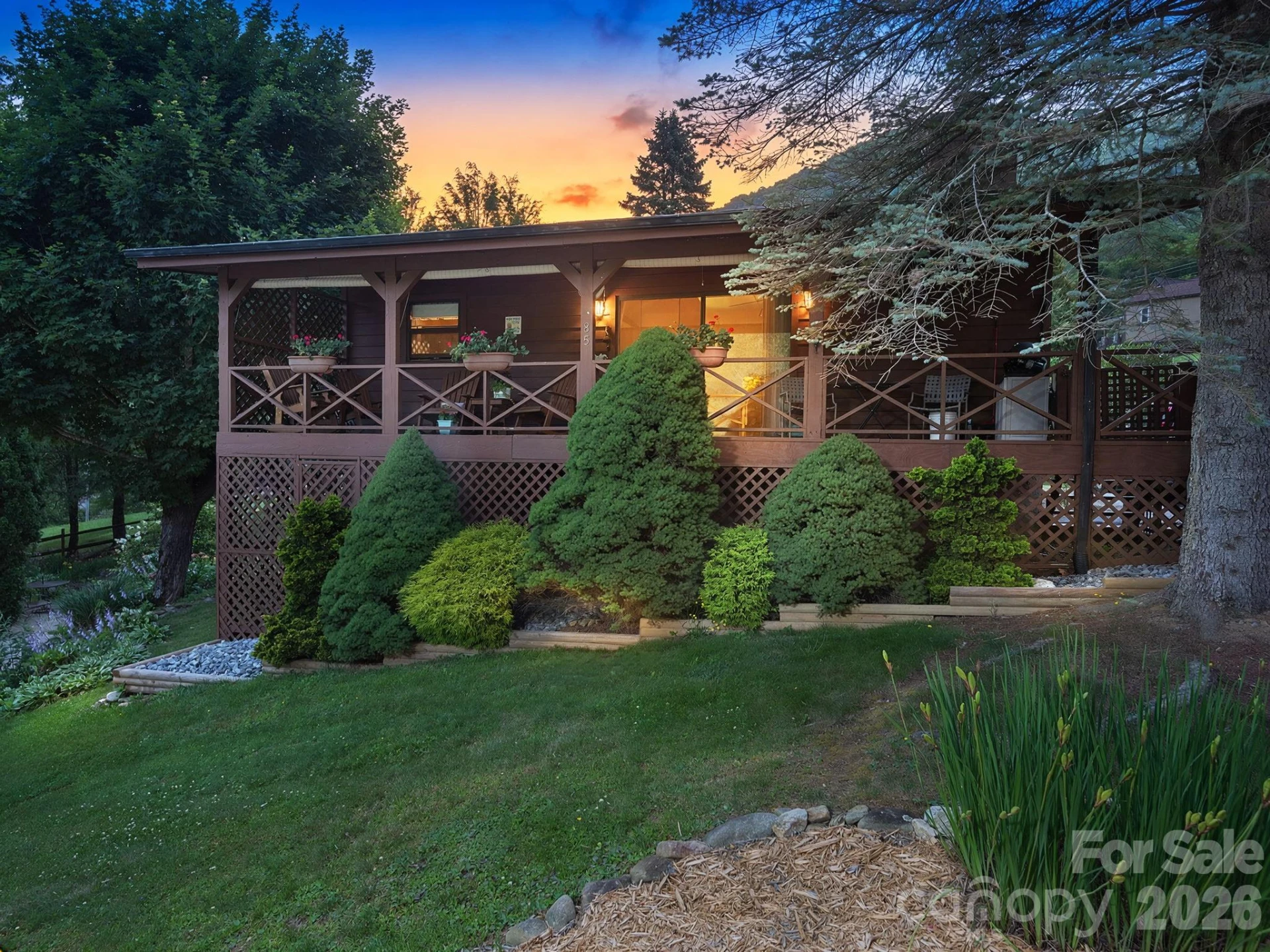 85 Hillcrest Road - Photo 2