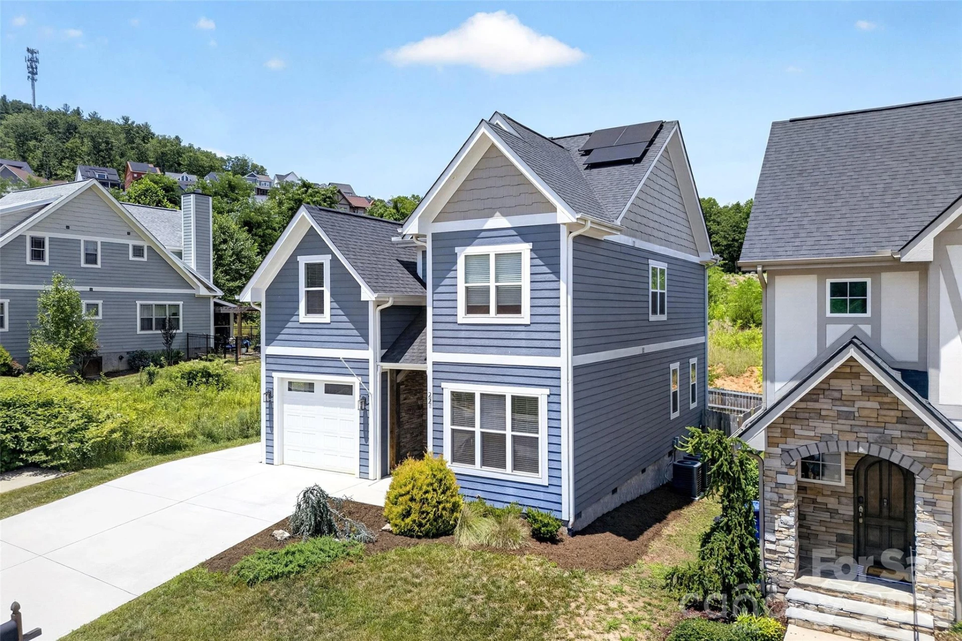 22 Tudor Way - Photo 2