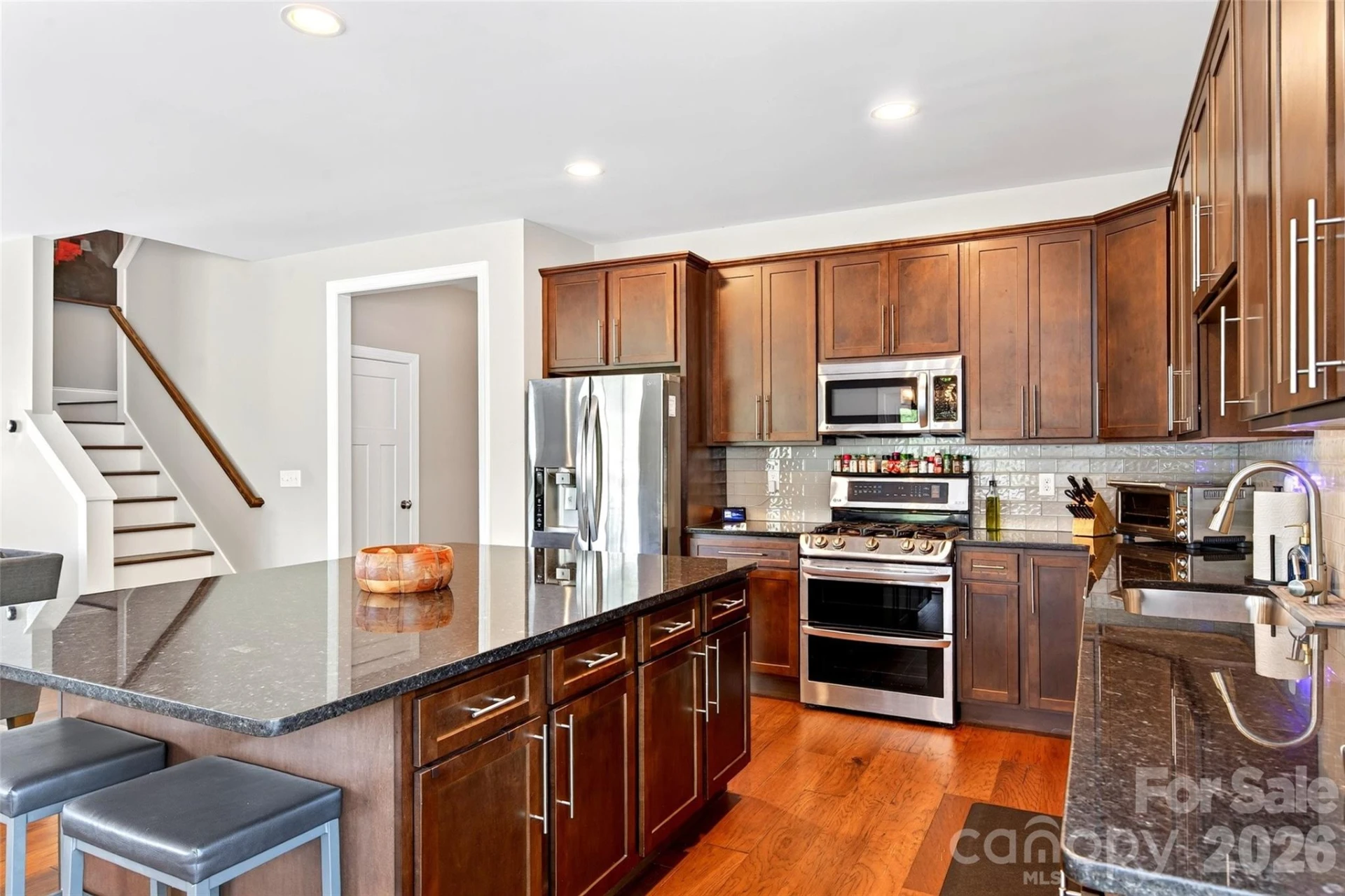 22 Tudor Way - Photo 14