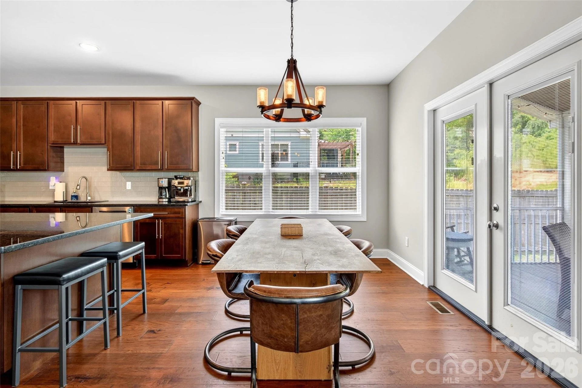 22 Tudor Way - Photo 16