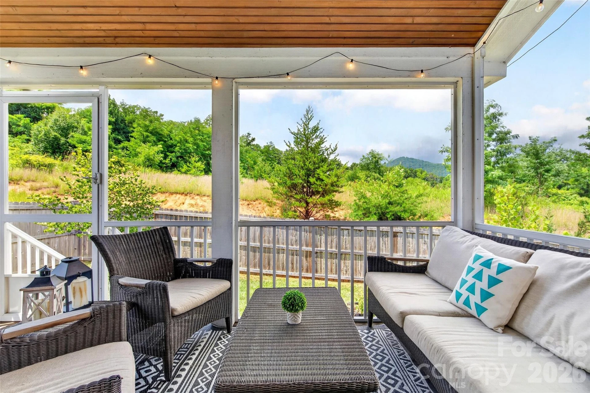 22 Tudor Way - Photo 21