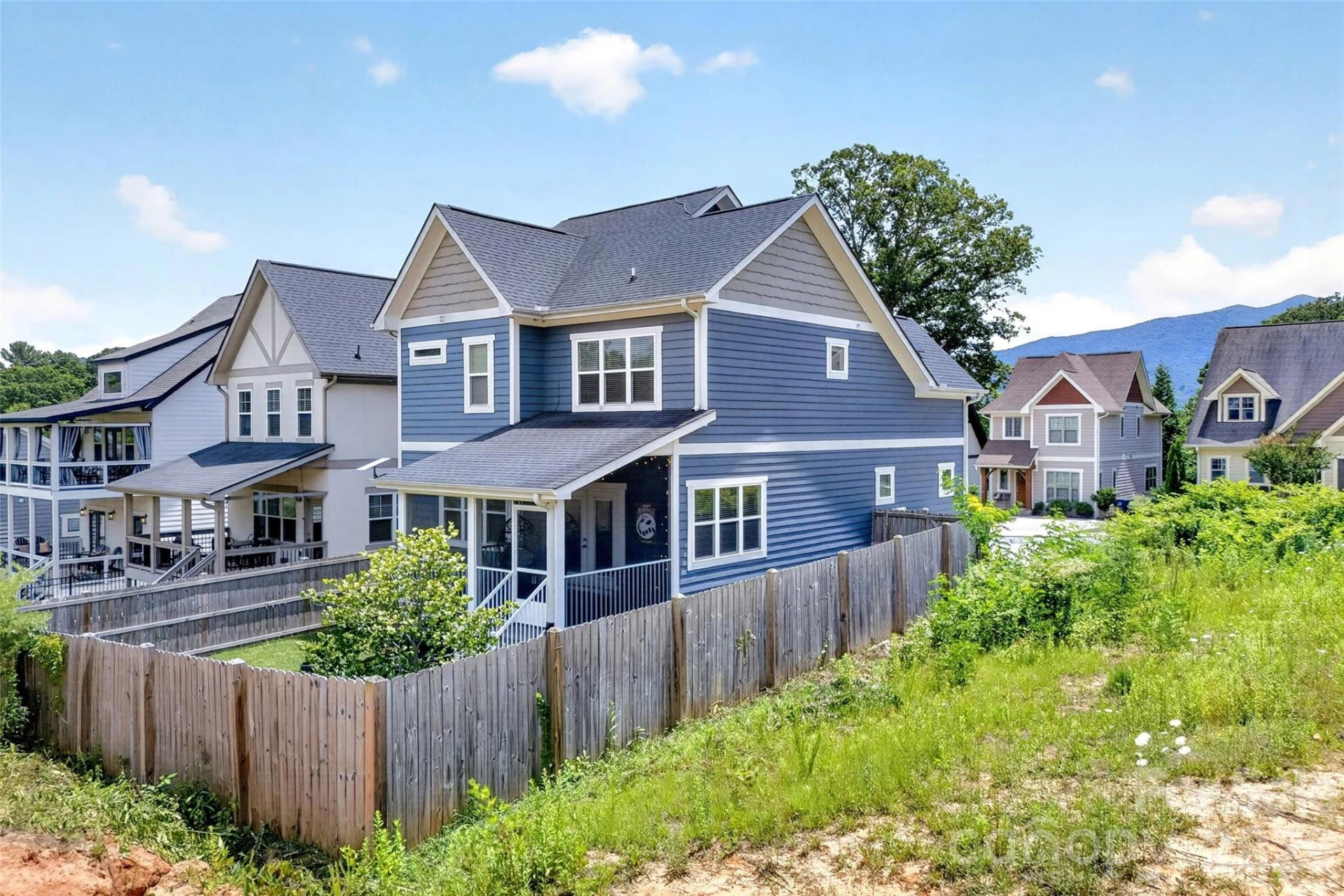 22 Tudor Way - Photo 4