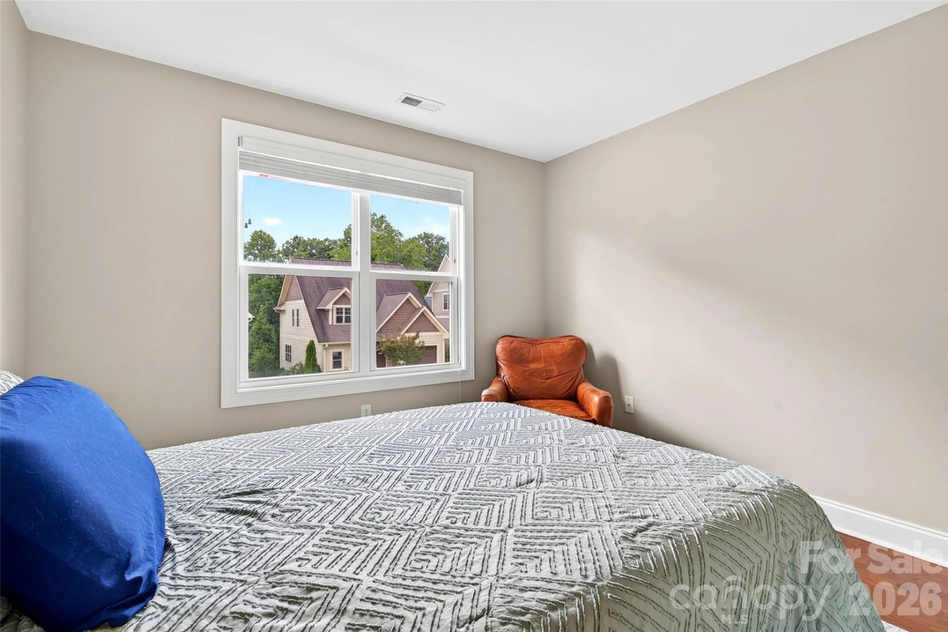 22 Tudor Way - Photo 36