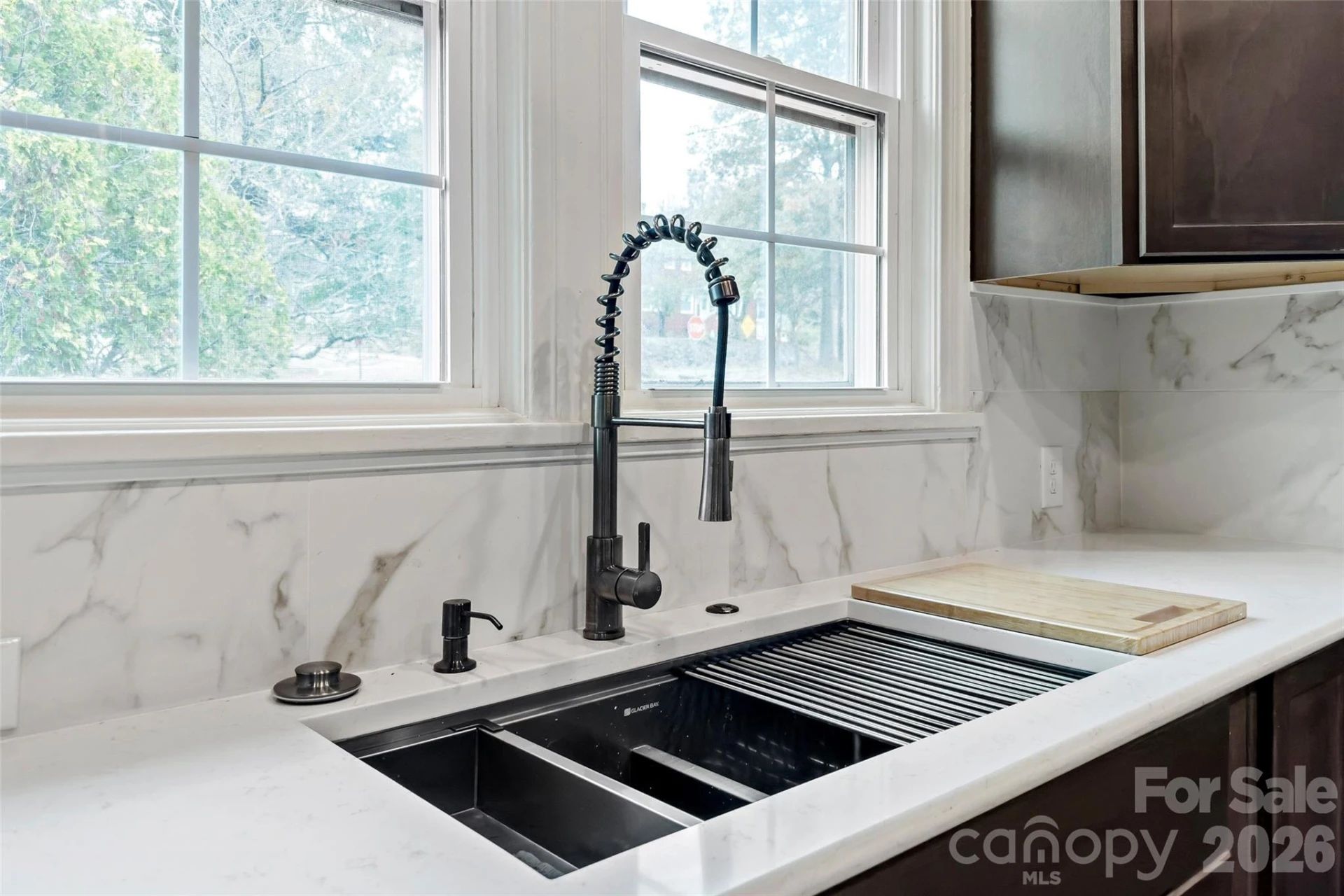 141 N Madison Street - Photo 15