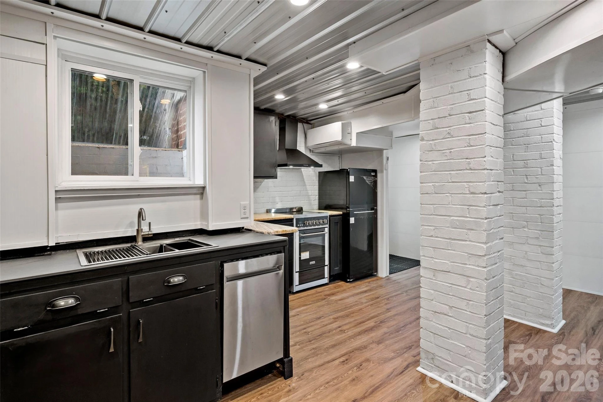 141 N Madison Street - Photo 39