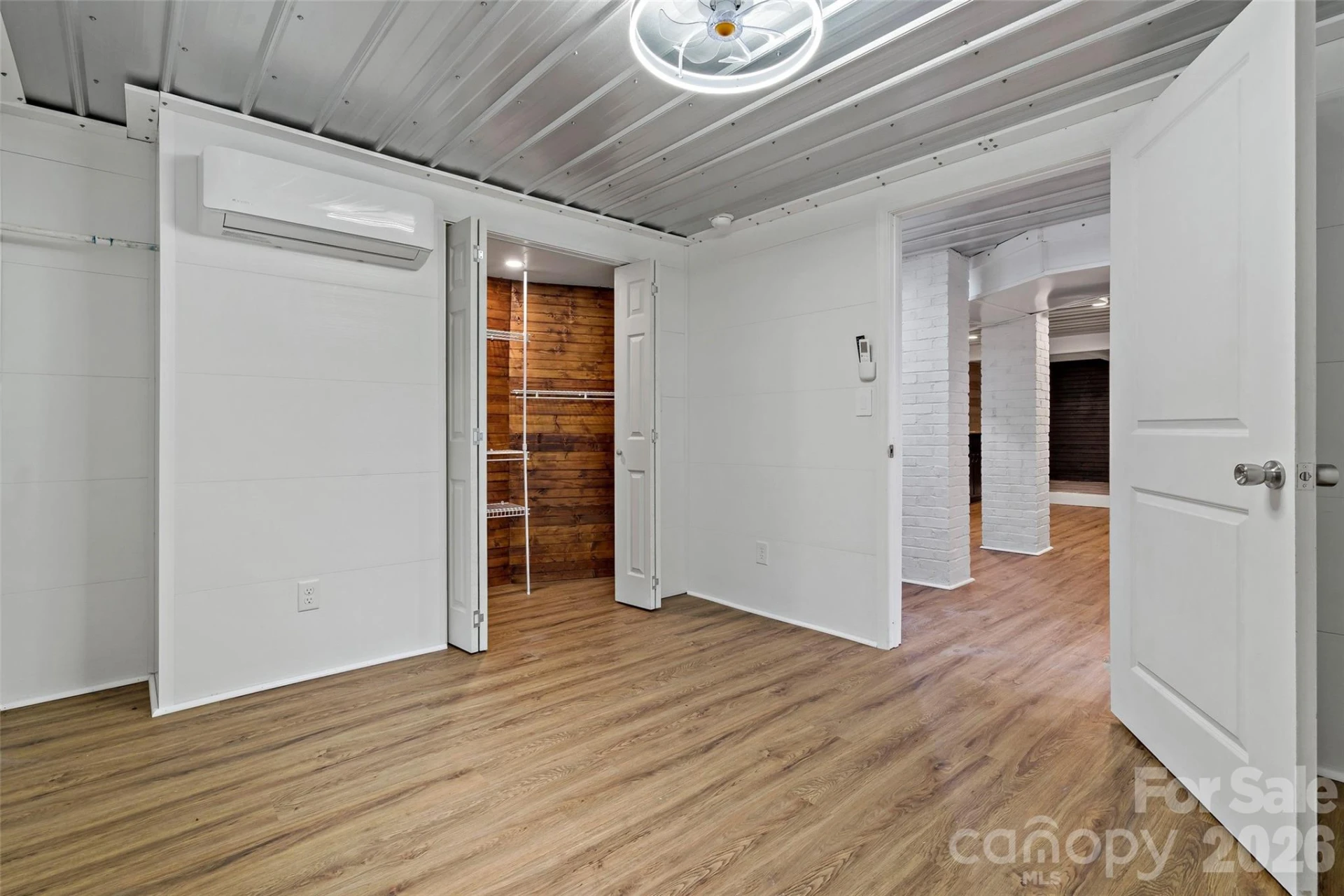 141 N Madison Street - Photo 43