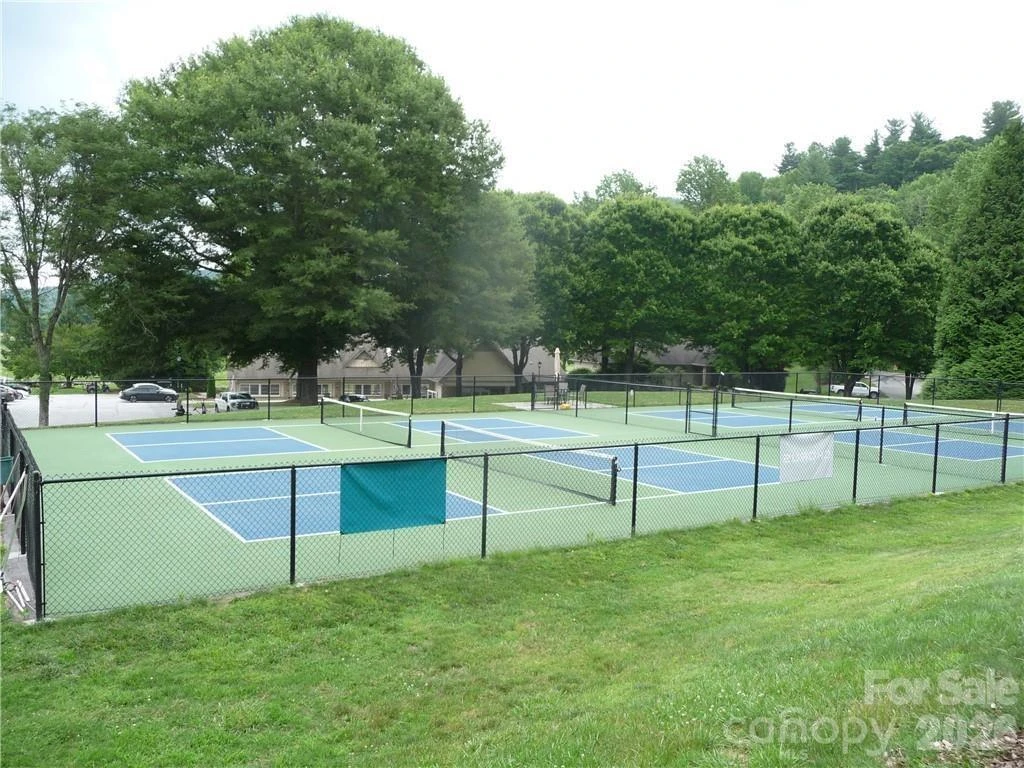 360 Kenmure Drive #4 - Photo 14