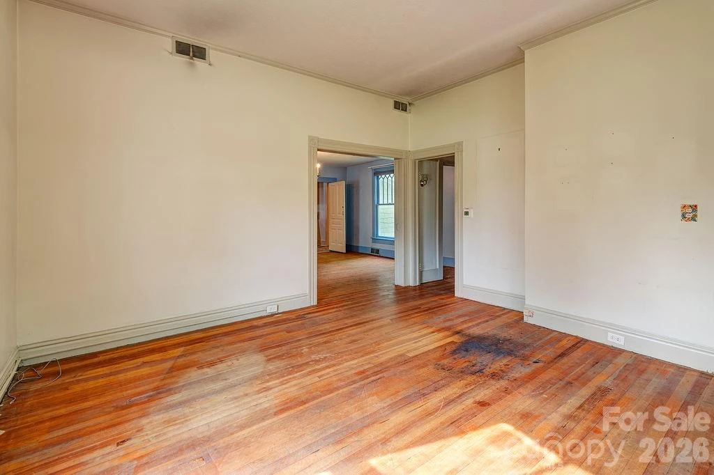 648 Lakeshore Drive - Photo 11