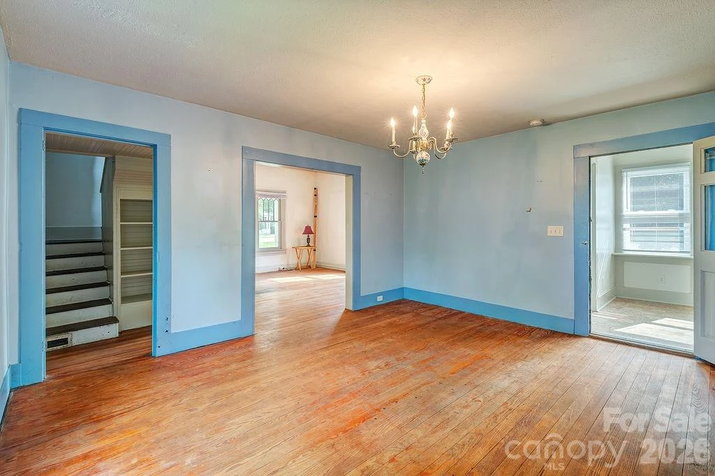 648 Lakeshore Drive - Photo 15