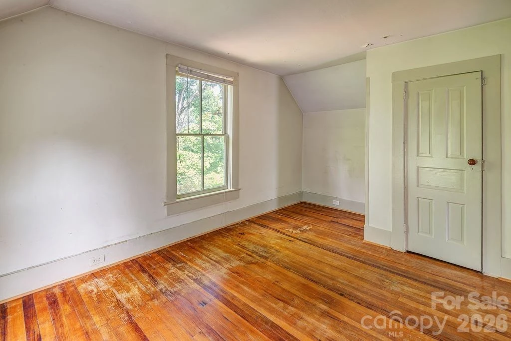 648 Lakeshore Drive - Photo 22