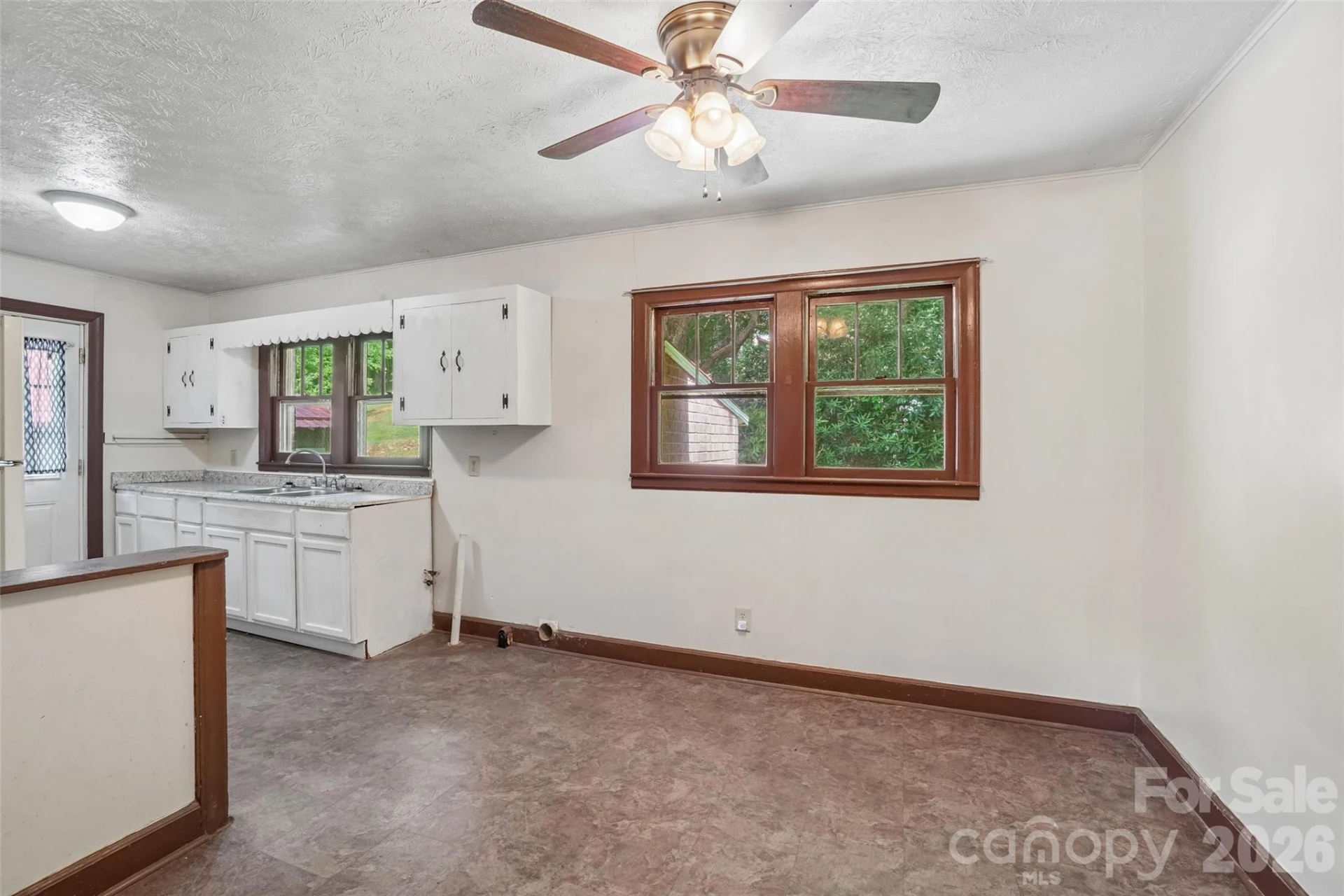 611 Reeves Cove Road - Photo 12