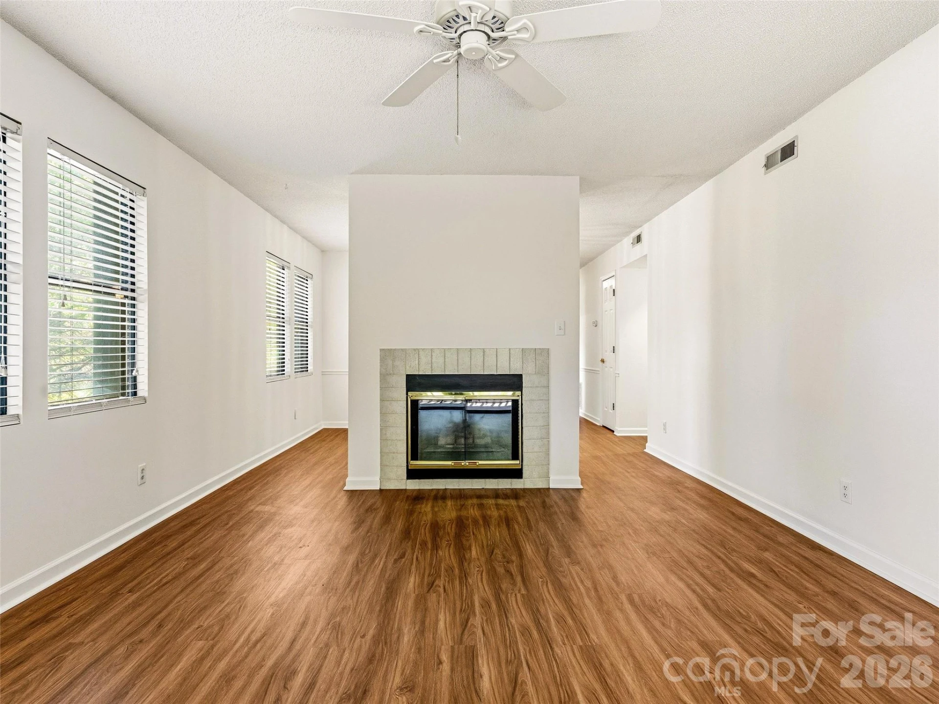 106 Abbey Circle - Photo 6