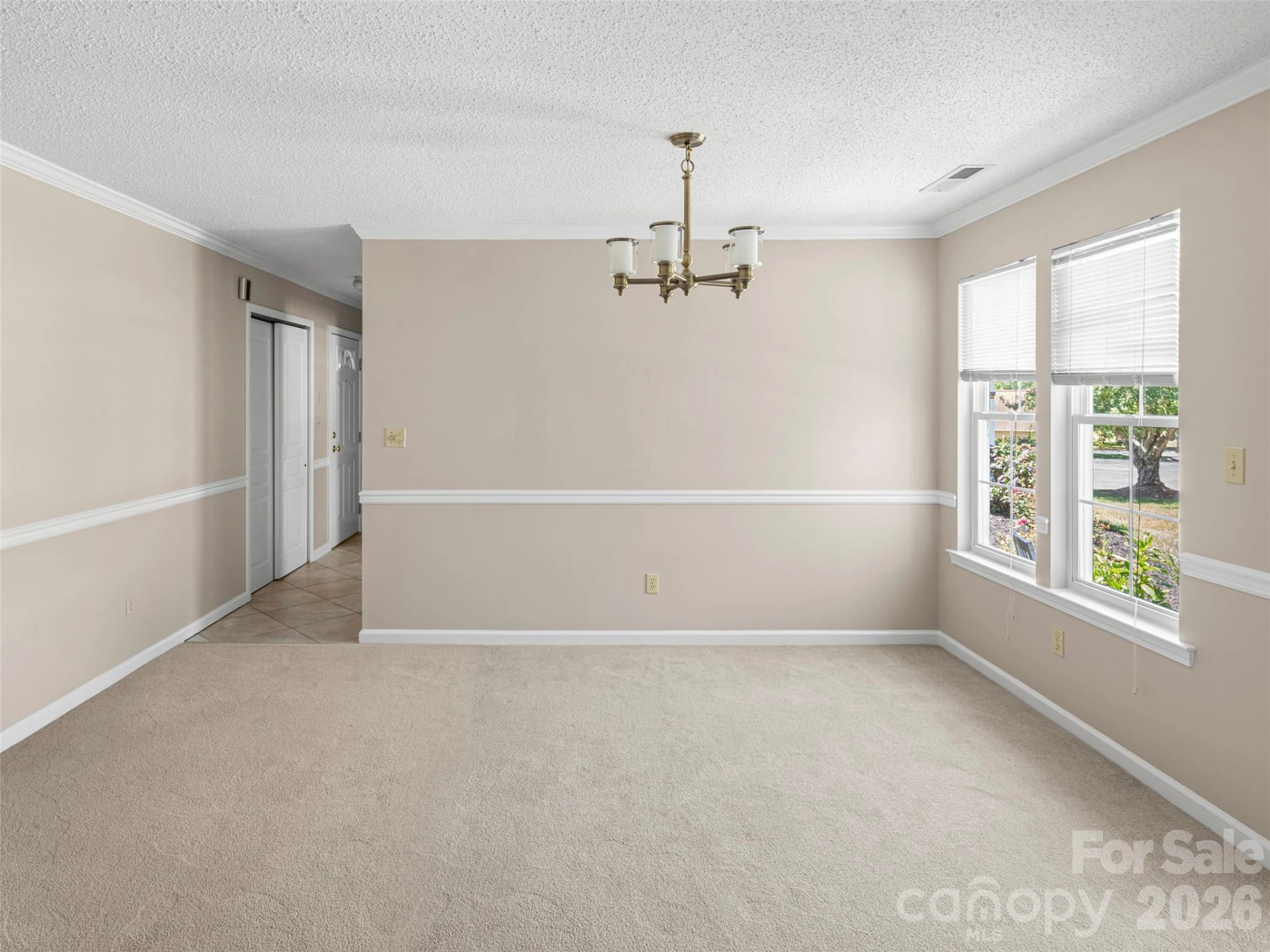 1301 Hyde Park Drive - Photo 6
