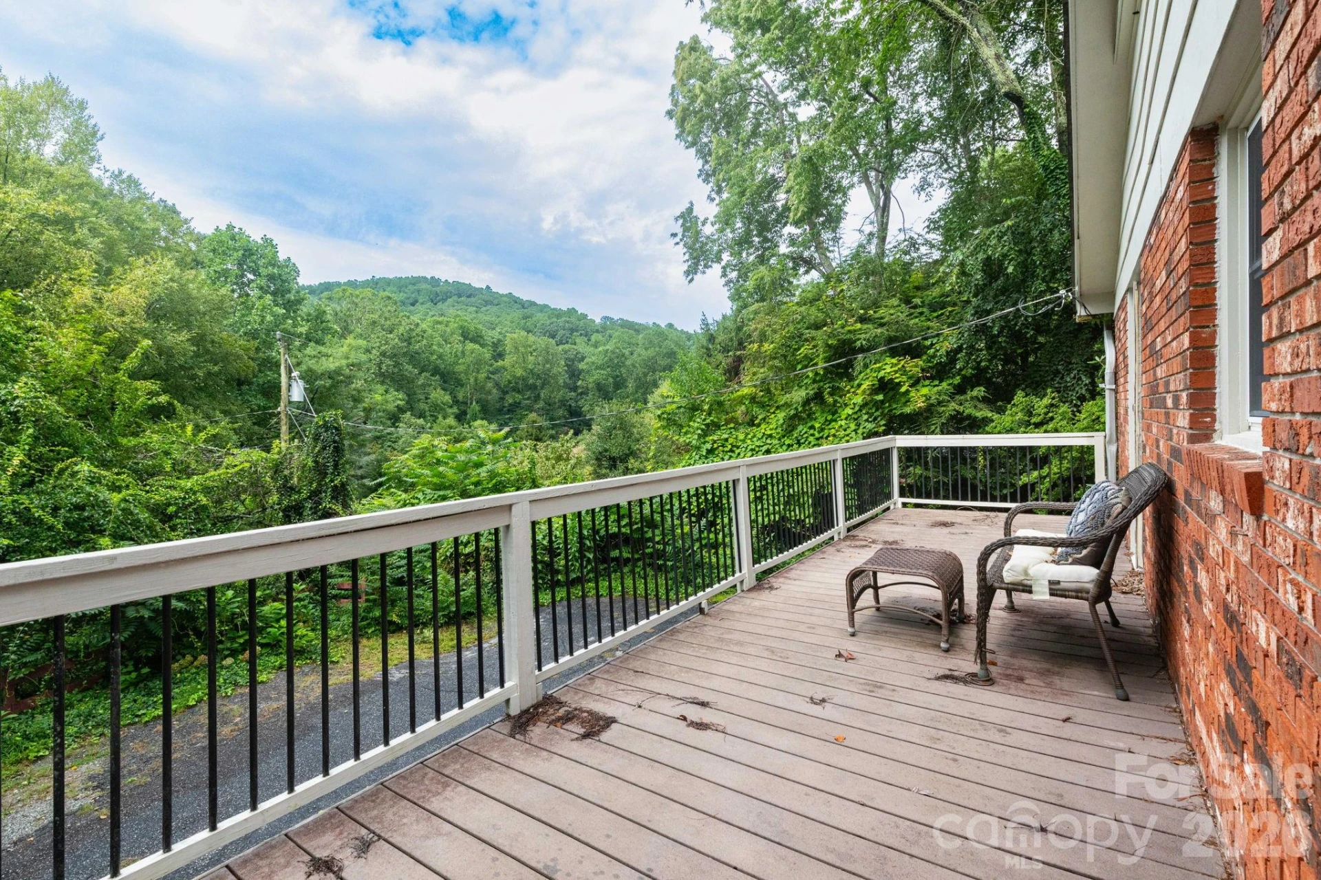 936 Toxaway Drive - Photo 2