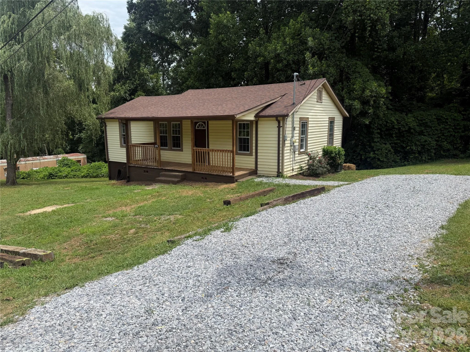 276 Kathy Street - Photo 3