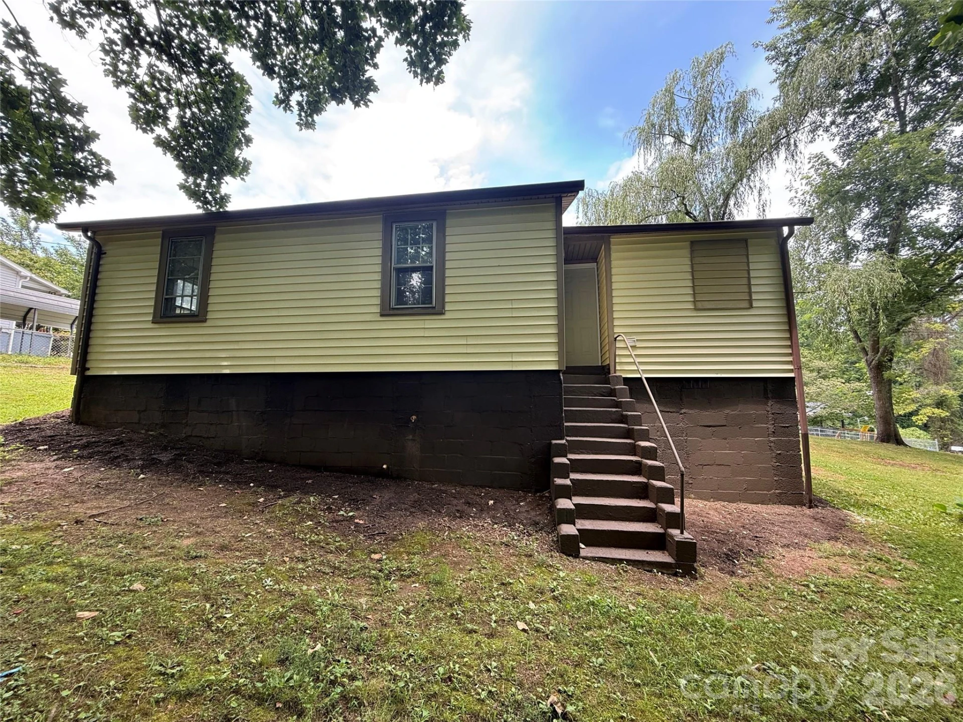 276 Kathy Street - Photo 21