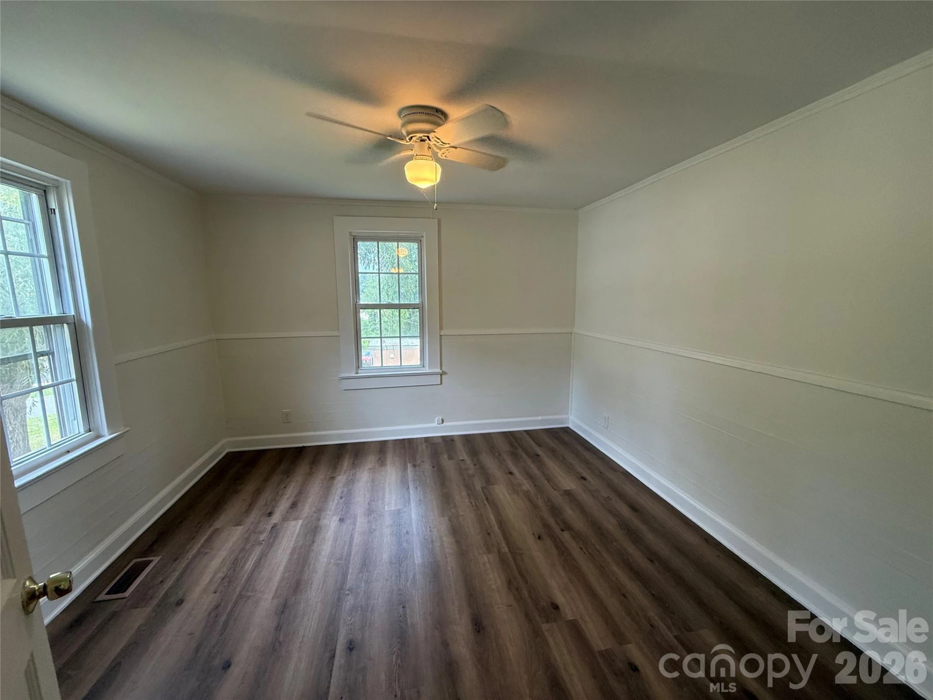 276 Kathy Street - Photo 9