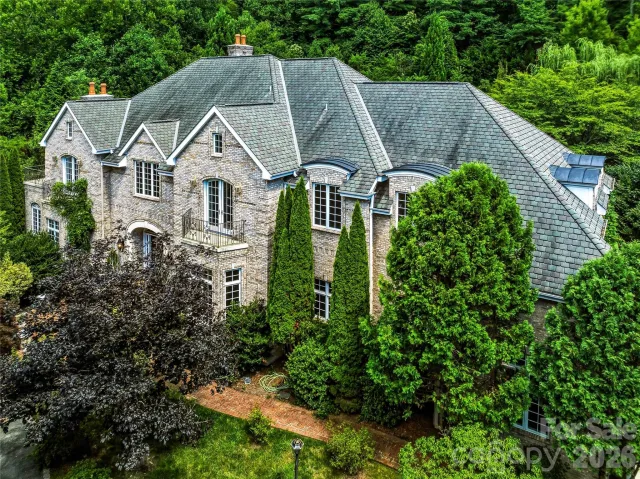 150 Rainbow View Drive