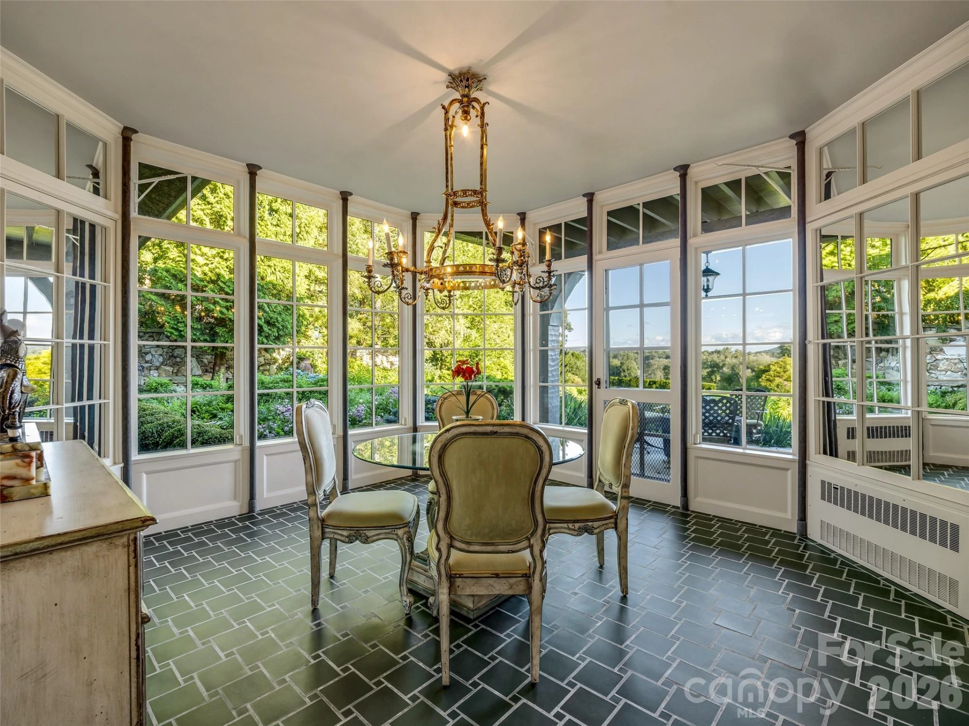 7 Stuyvesant Road - Photo 25