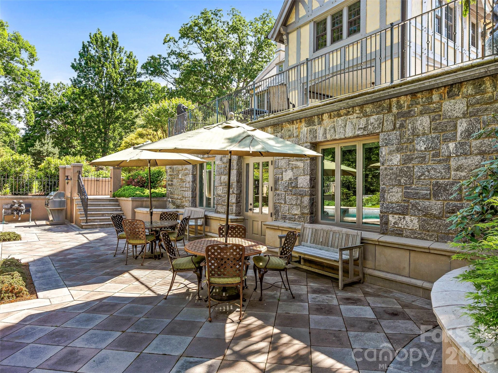 7 Stuyvesant Road - Photo 43