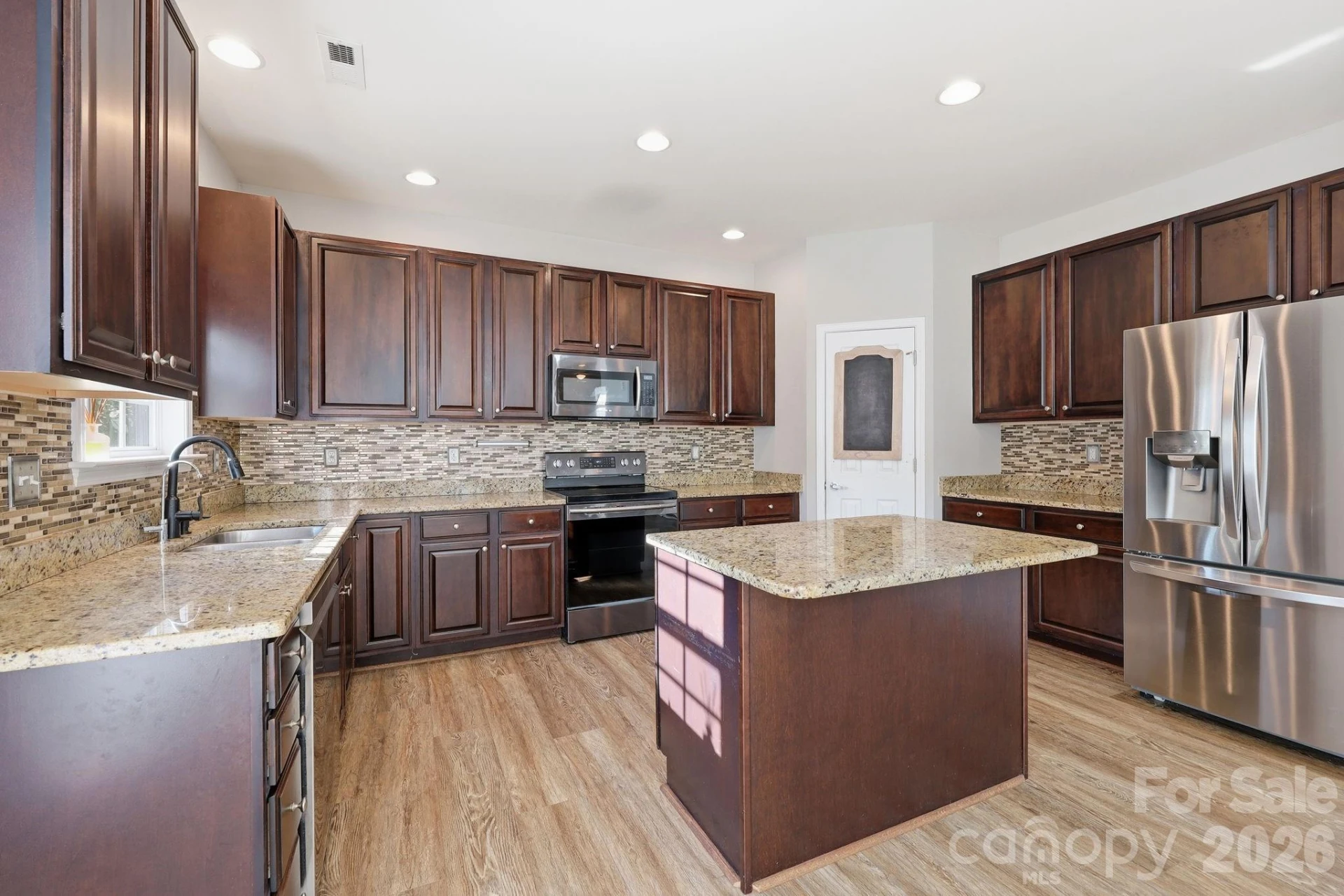 197 Roanoke Road - Photo 16
