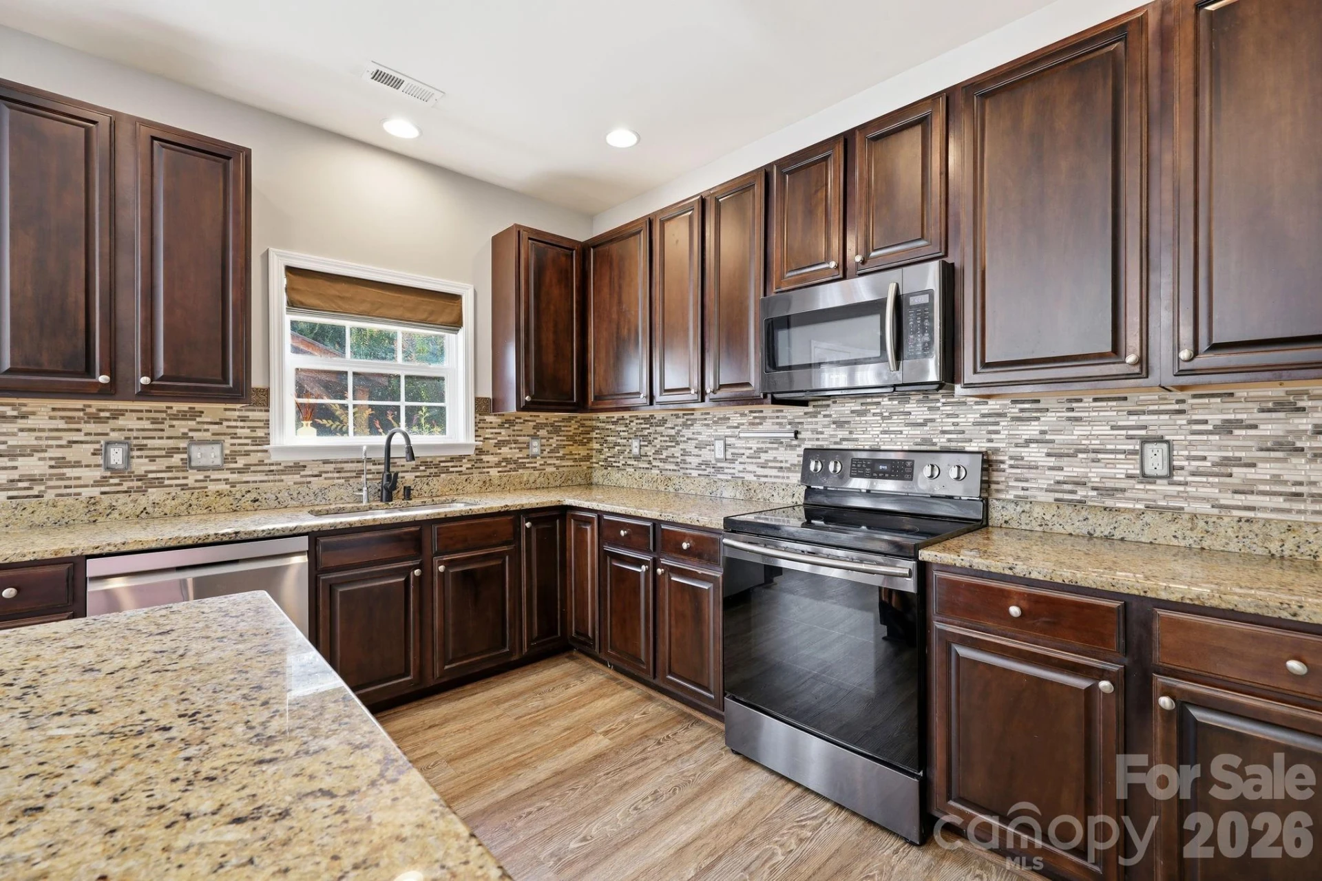 197 Roanoke Road - Photo 17