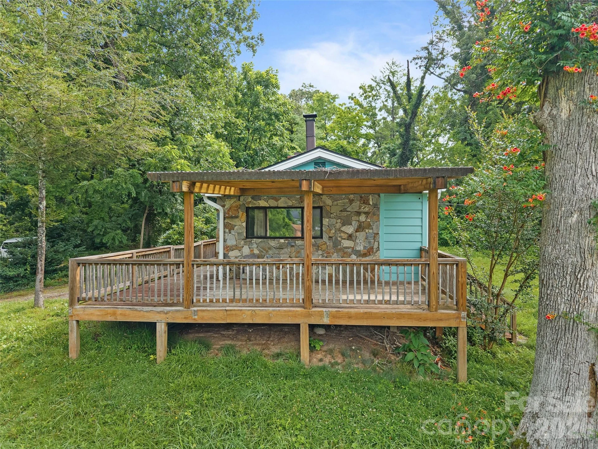 1705 Willow Road - Photo 2