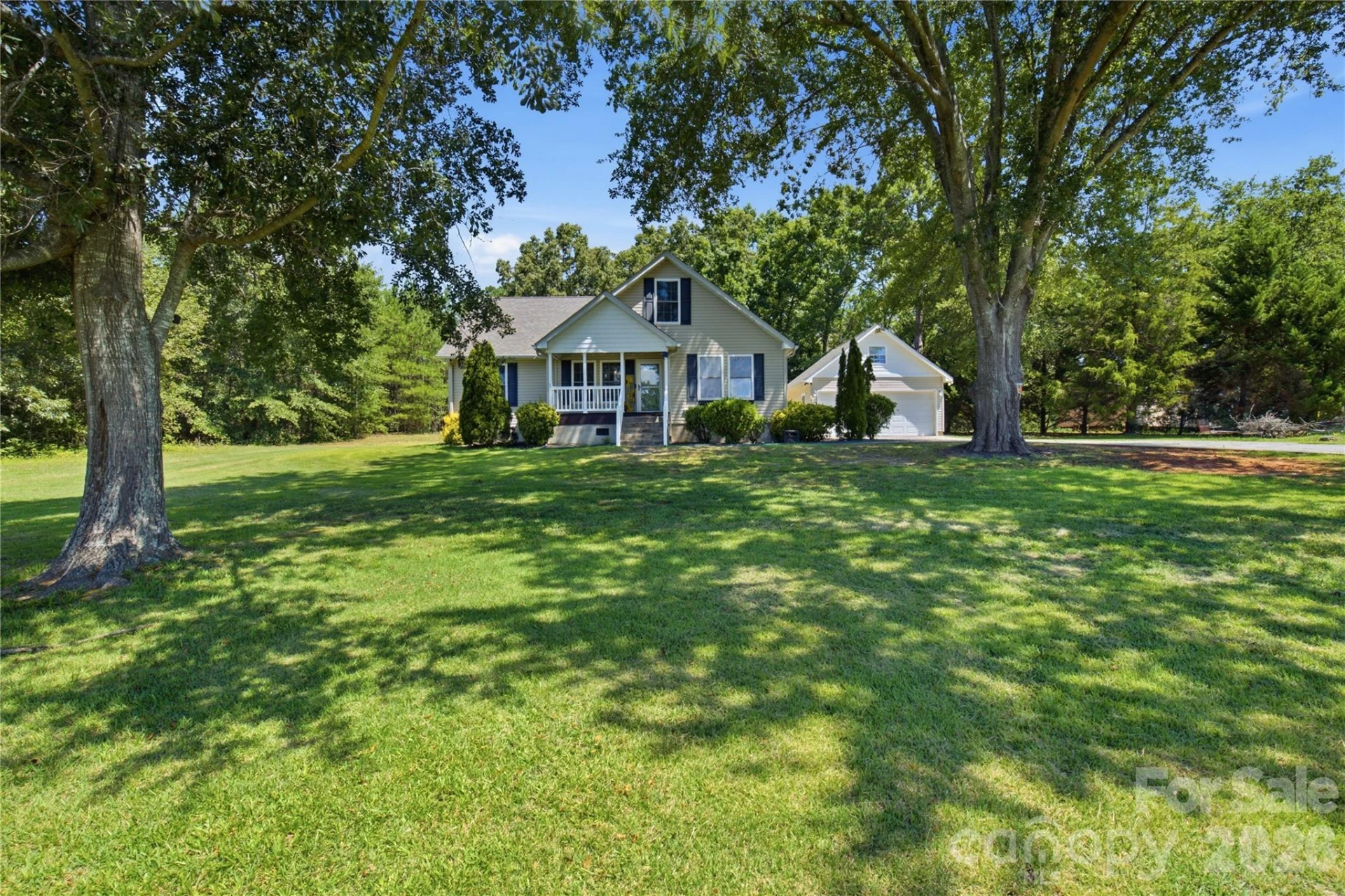 335 Providence Road - Photo 2