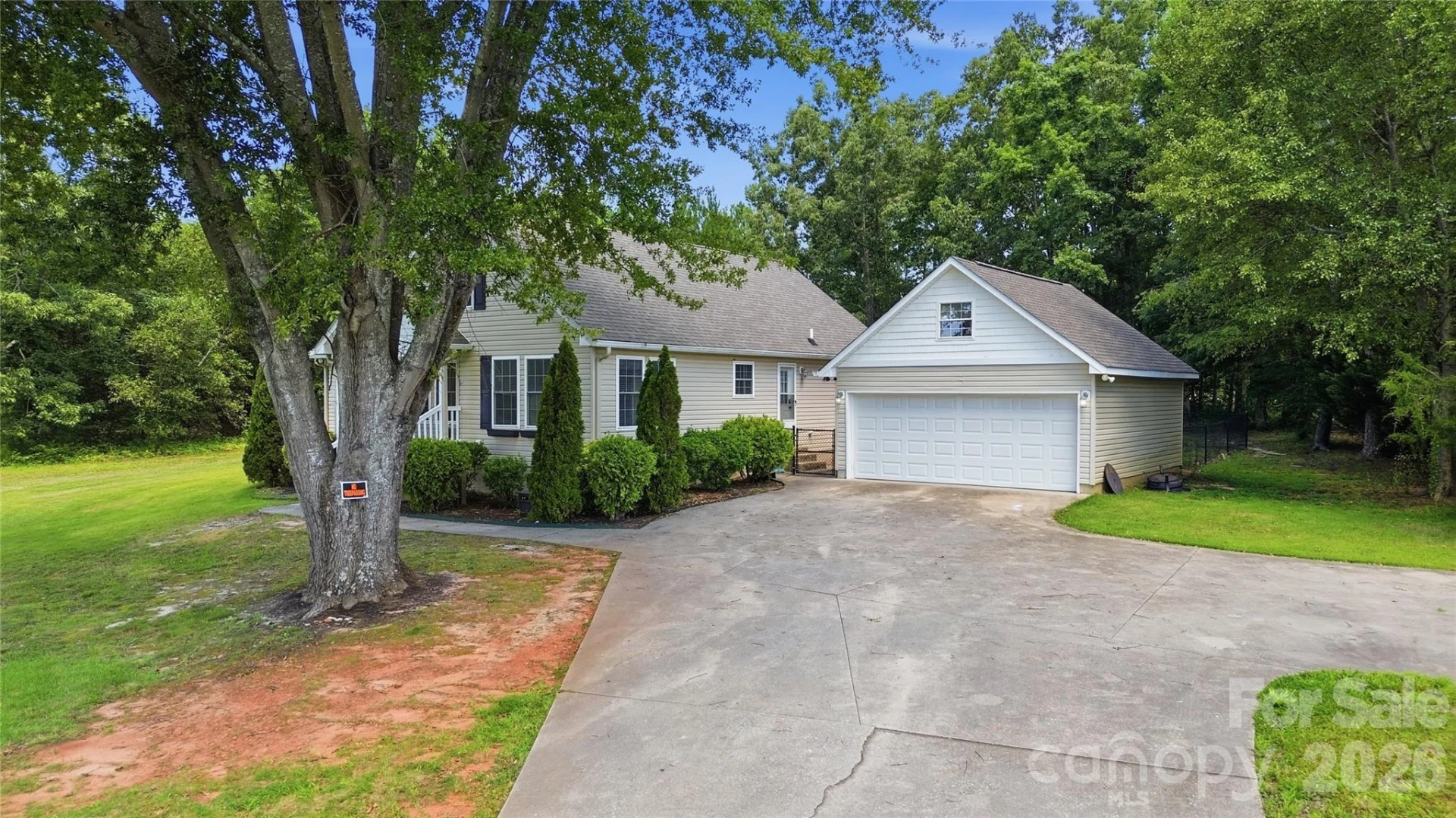 335 Providence Road - Photo 5