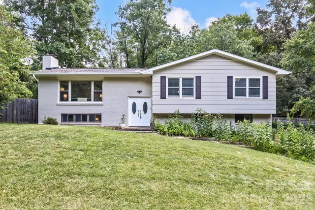 17 Rhododendron Place